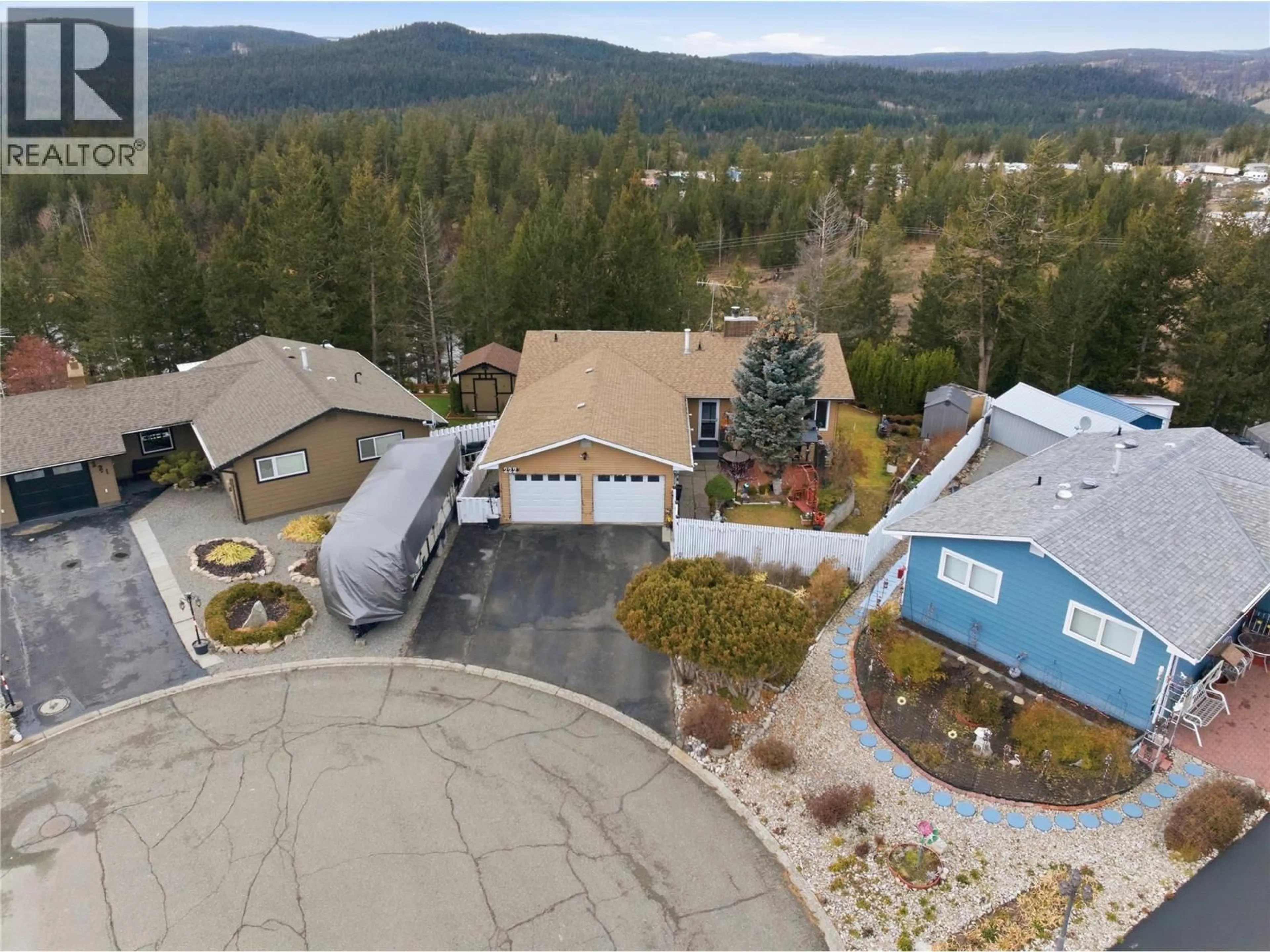 A pic from outside/outdoor area/front of a property/back of a property/a pic from drone, mountain view for 222 DOGWOOD COURT, Logan Lake British Columbia V0K1W0
