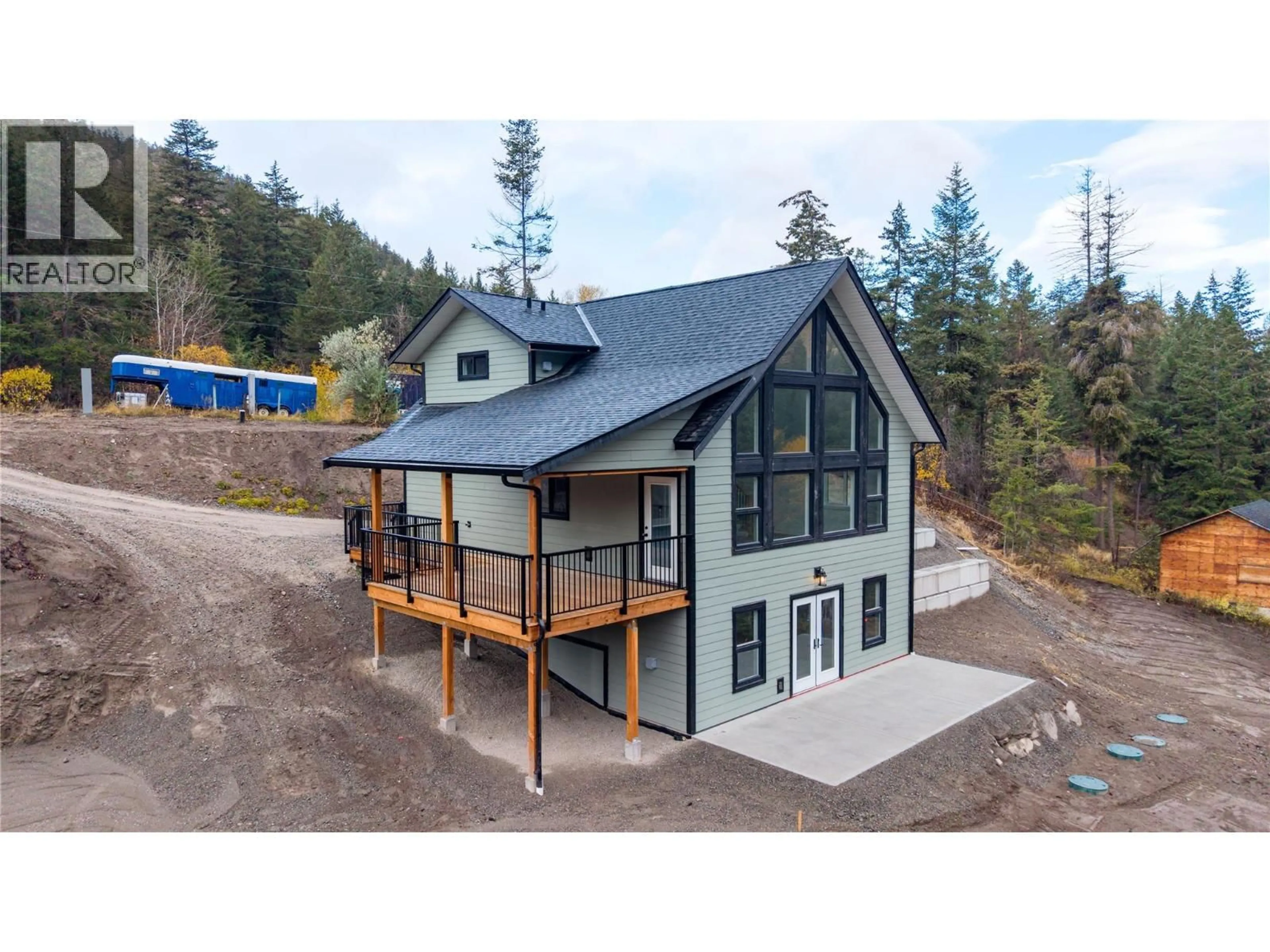 A pic from outside/outdoor area/front of a property/back of a property/a pic from drone, mountain view for 645 GRAND ORO ROAD, Kaleden British Columbia V0H1K0