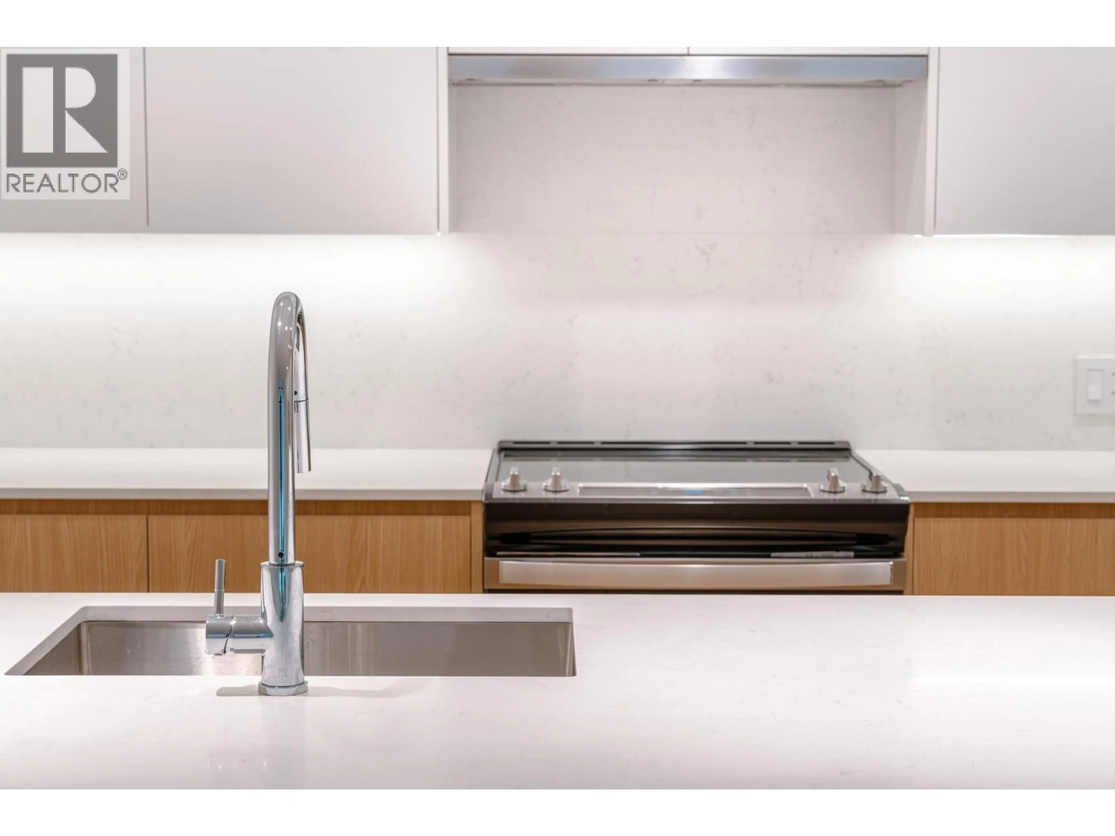 Unknown for 2304 - 1702 COURSIER AVENUE, Revelstoke British Columbia V0E2S0