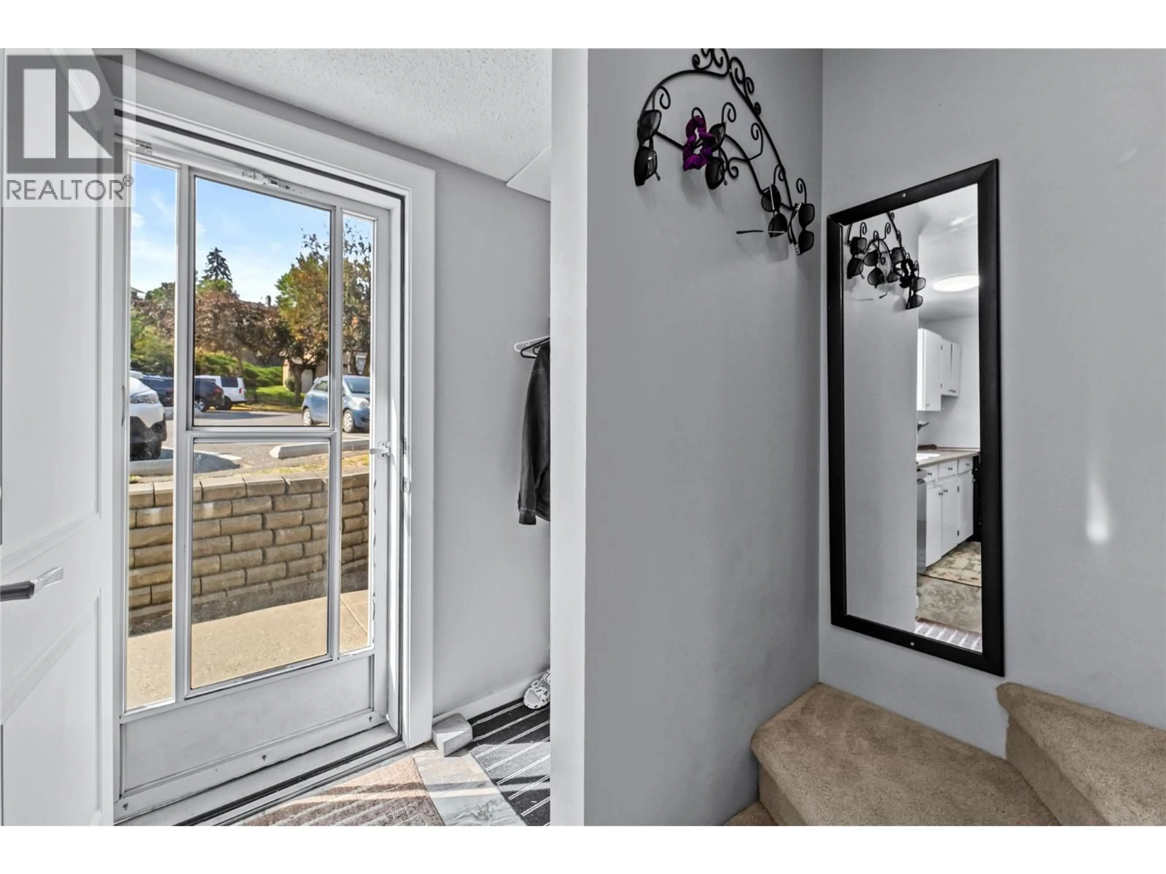 Indoor entryway for 57 - 1605 SUMMIT DRIVE, Kamloops British Columbia V2E2A5
