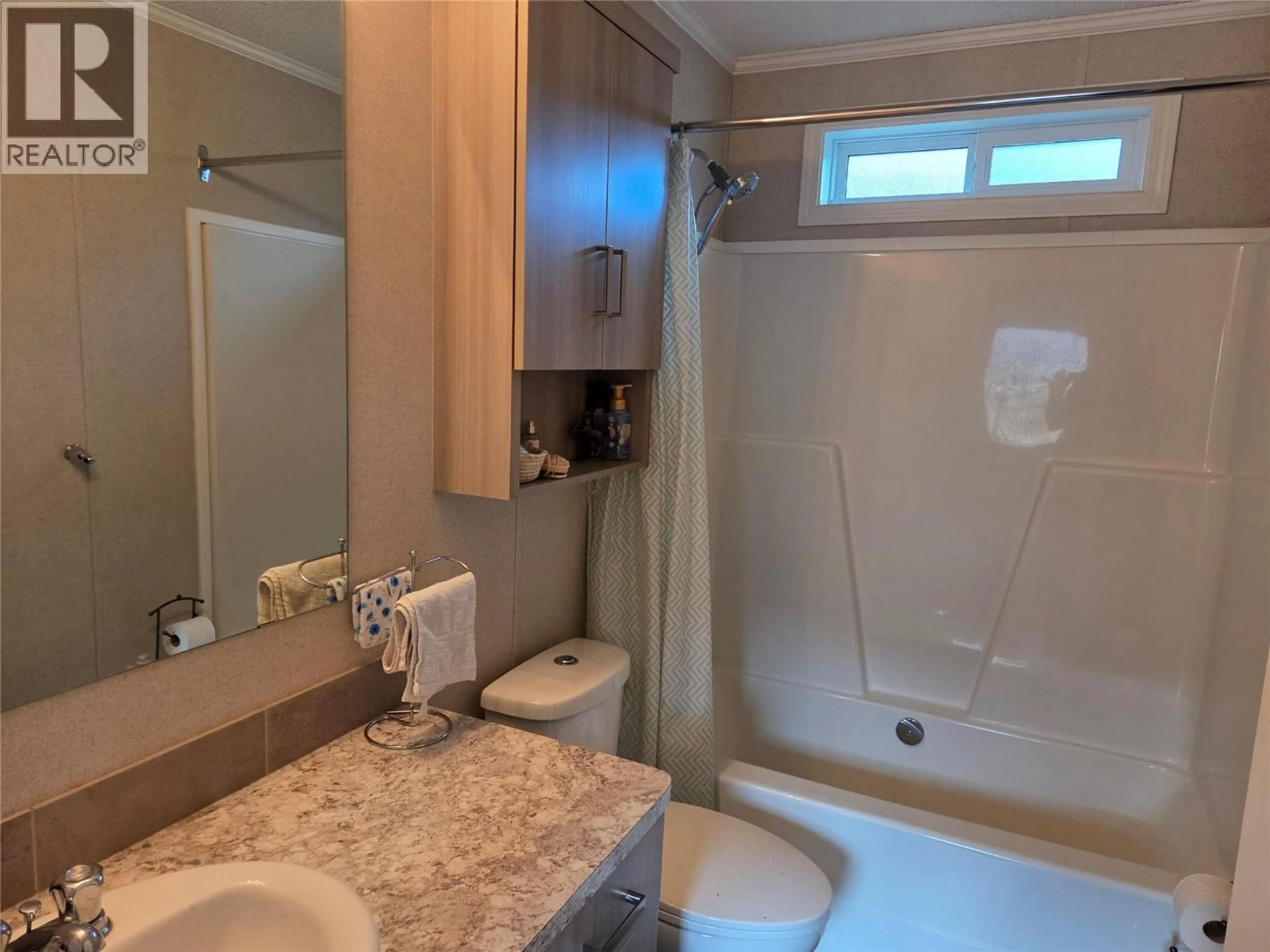 Standard bathroom, unknown for 1911 OSPREY LANE, Cawston British Columbia V0C1C1