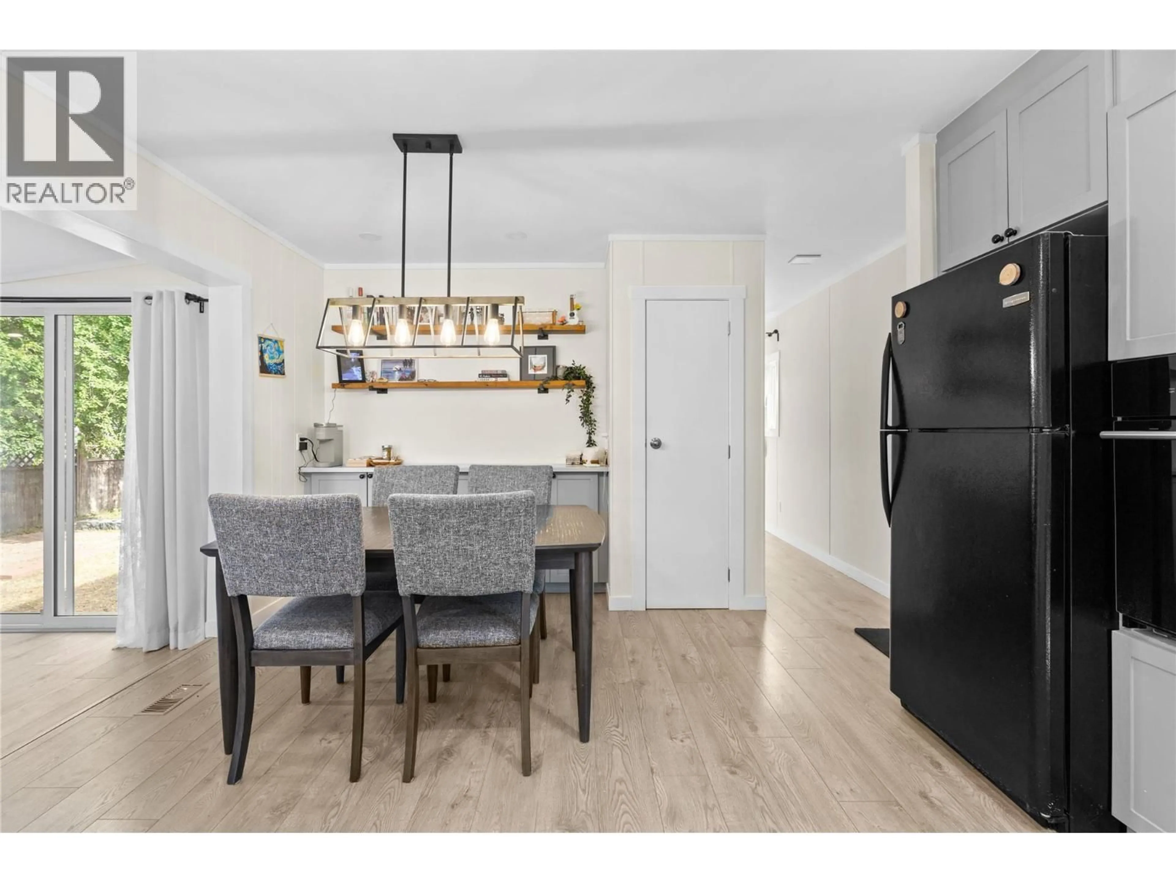 Open concept kitchen, wood/laminate floor for 26 - 2005 BOUCHERIE ROAD, West Kelowna British Columbia V4T1R4