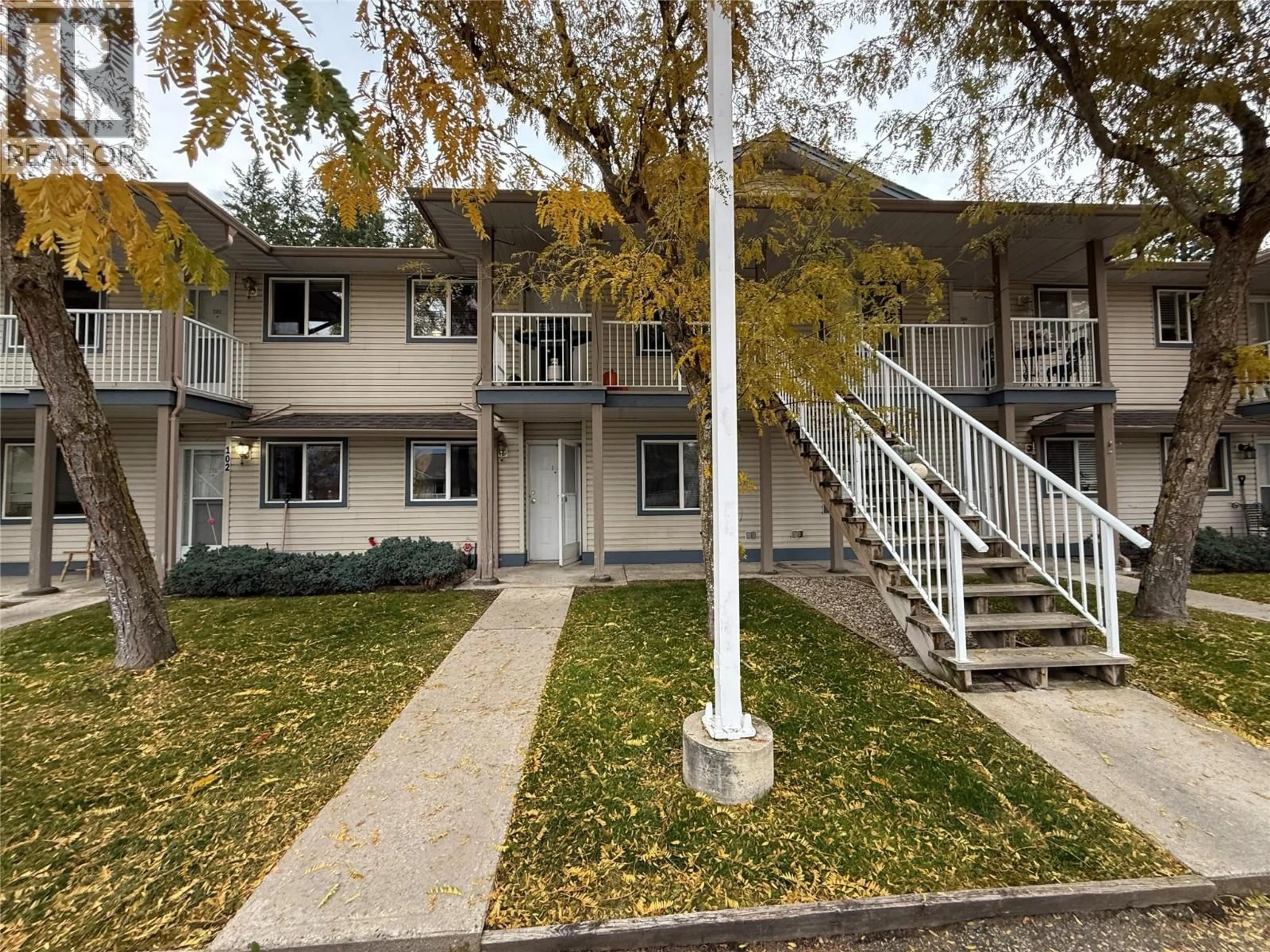 Unknown for 831 2ND STREET SOUTHEAST, Salmon Arm British Columbia V1E1S6