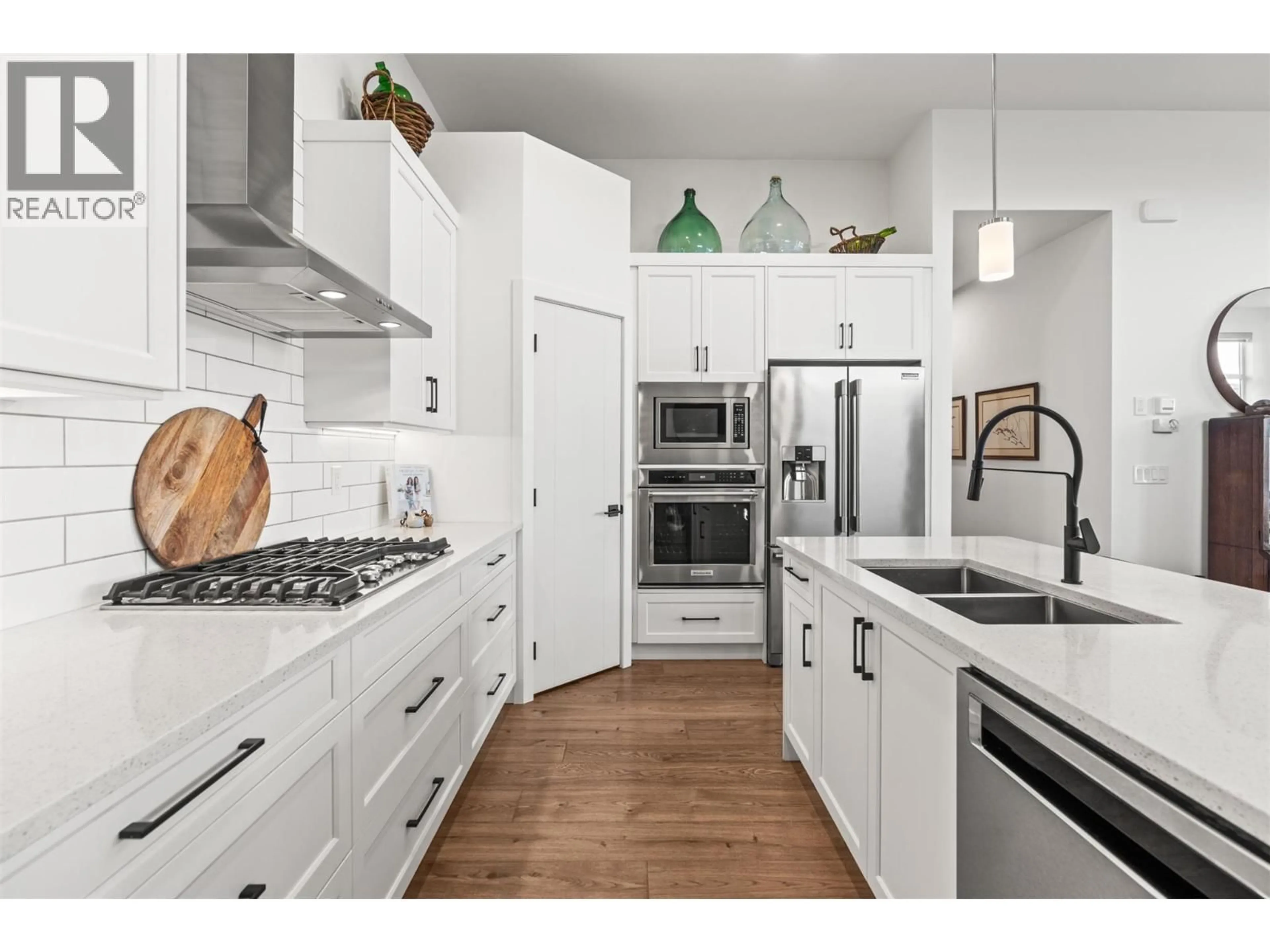 Open concept kitchen, unknown for 37 - 1000 MT. ROBSON PLACE, Vernon British Columbia V1B4G2