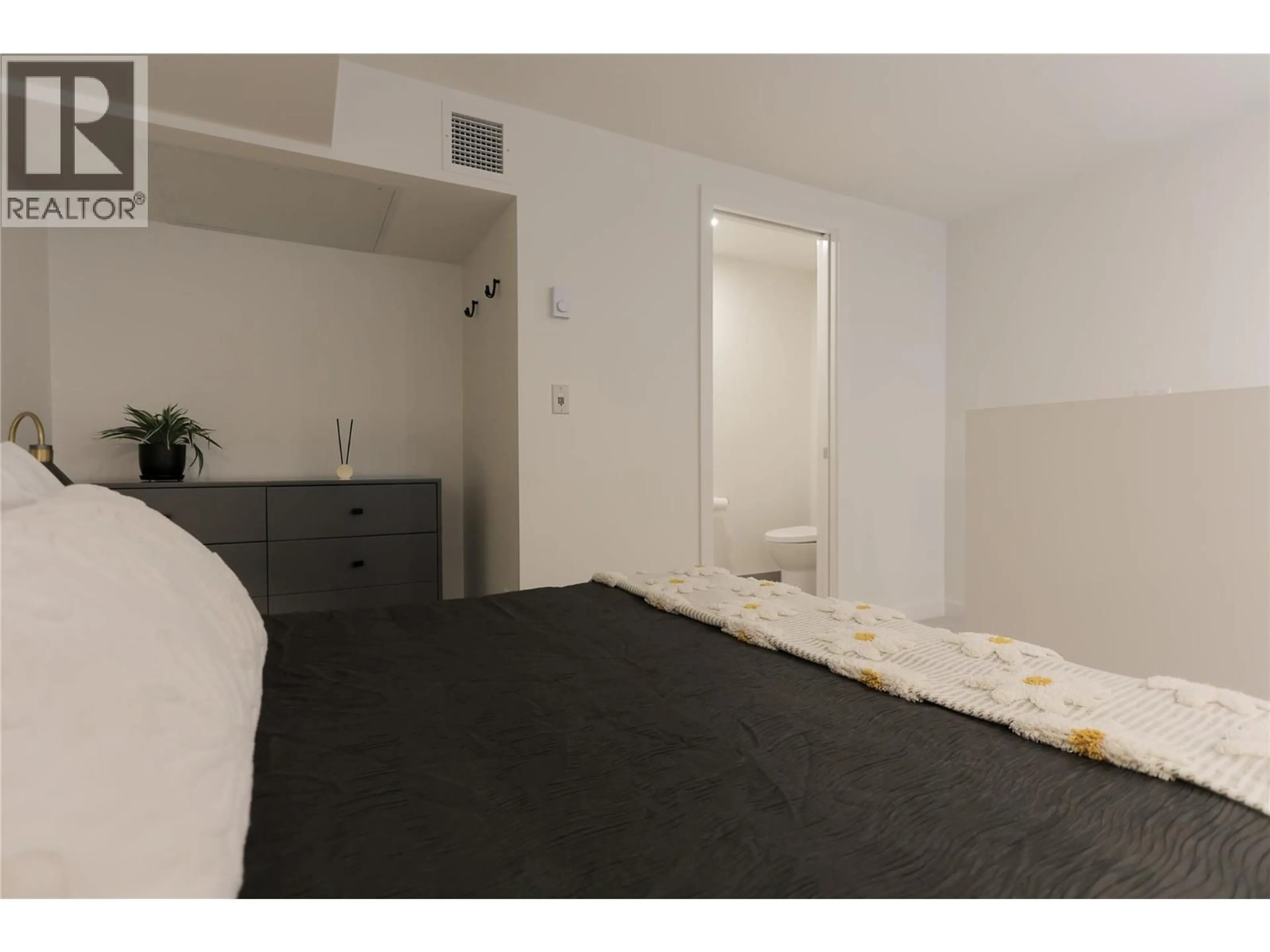 A pic of a room for 409 - 4280 RED MOUNTAIN ROAD, Rossland British Columbia V0G1Y0