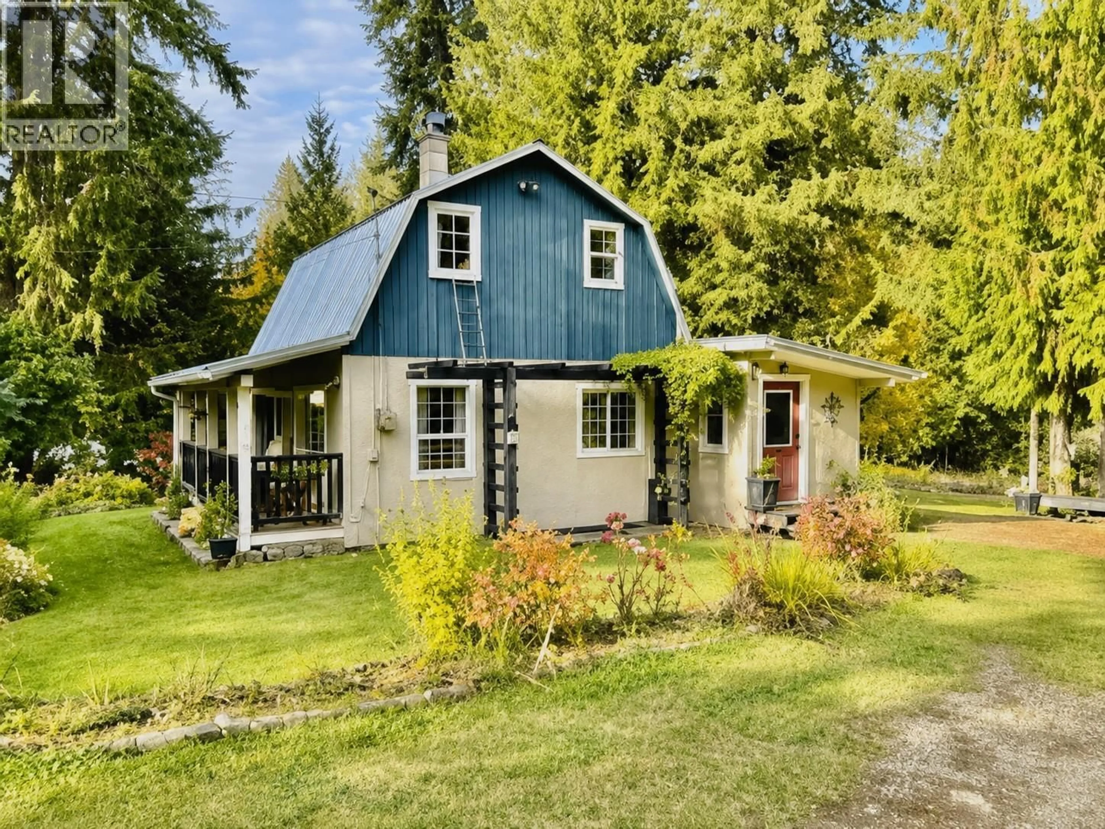 Shed for 7812 6 HIGHWAY, Fauquier British Columbia V0G1K0