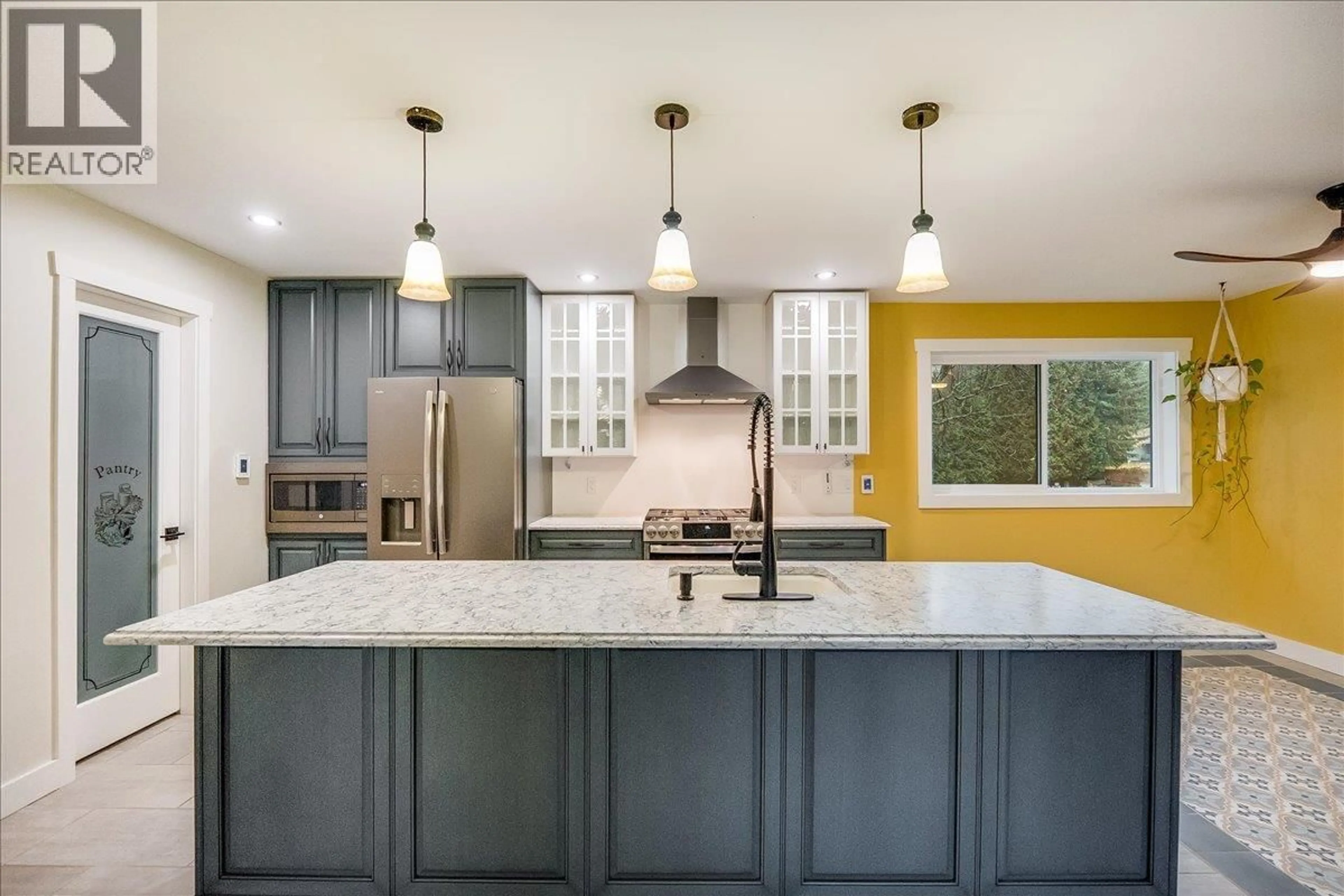 Open concept kitchen, unknown for 1408 MEADOWBROOK DRIVE, Castlegar British Columbia V1N3M1
