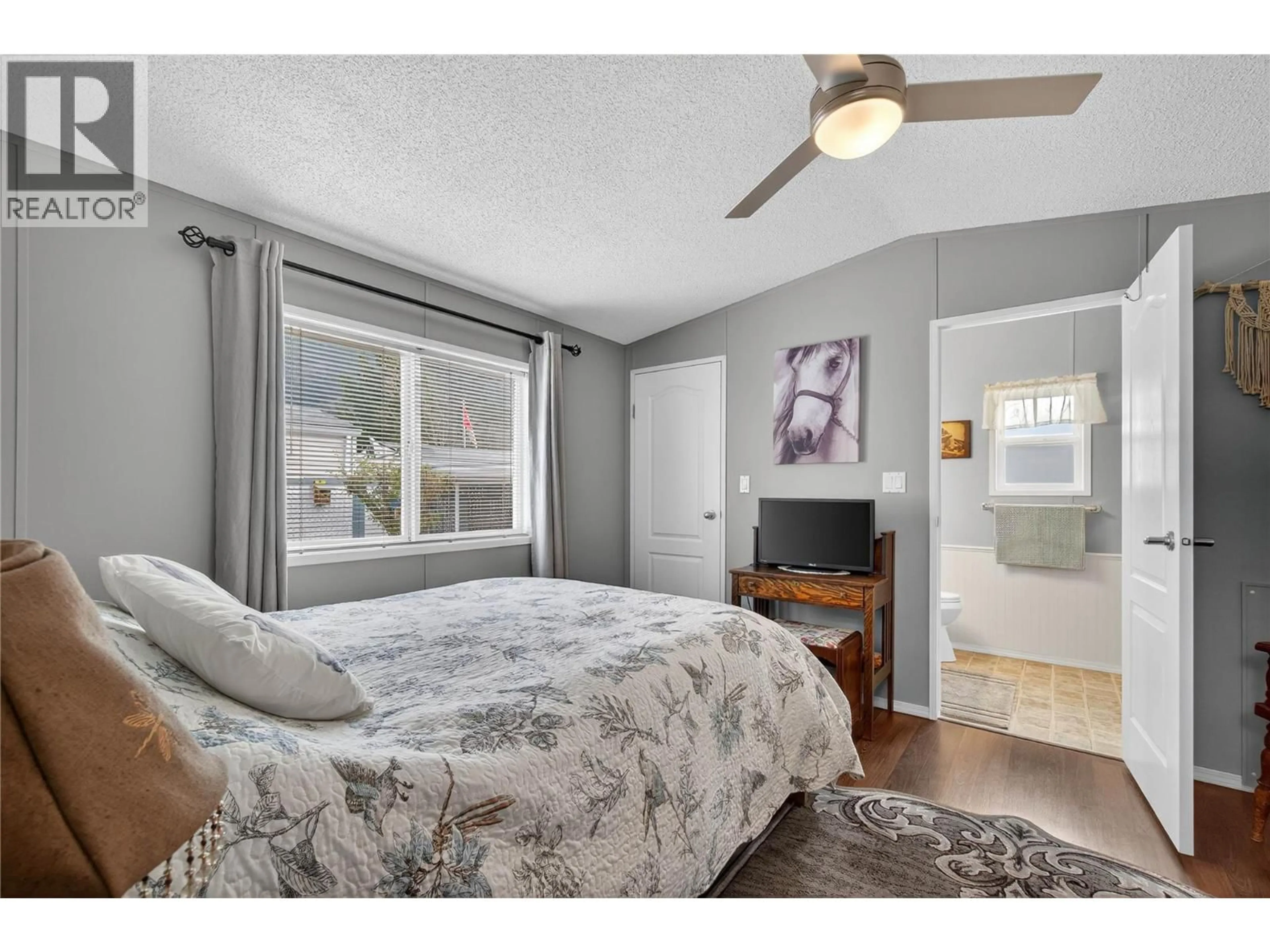 Bedroom with bed, unknown for 4965 PINE ACRES ROAD, Chase British Columbia V0E1M3