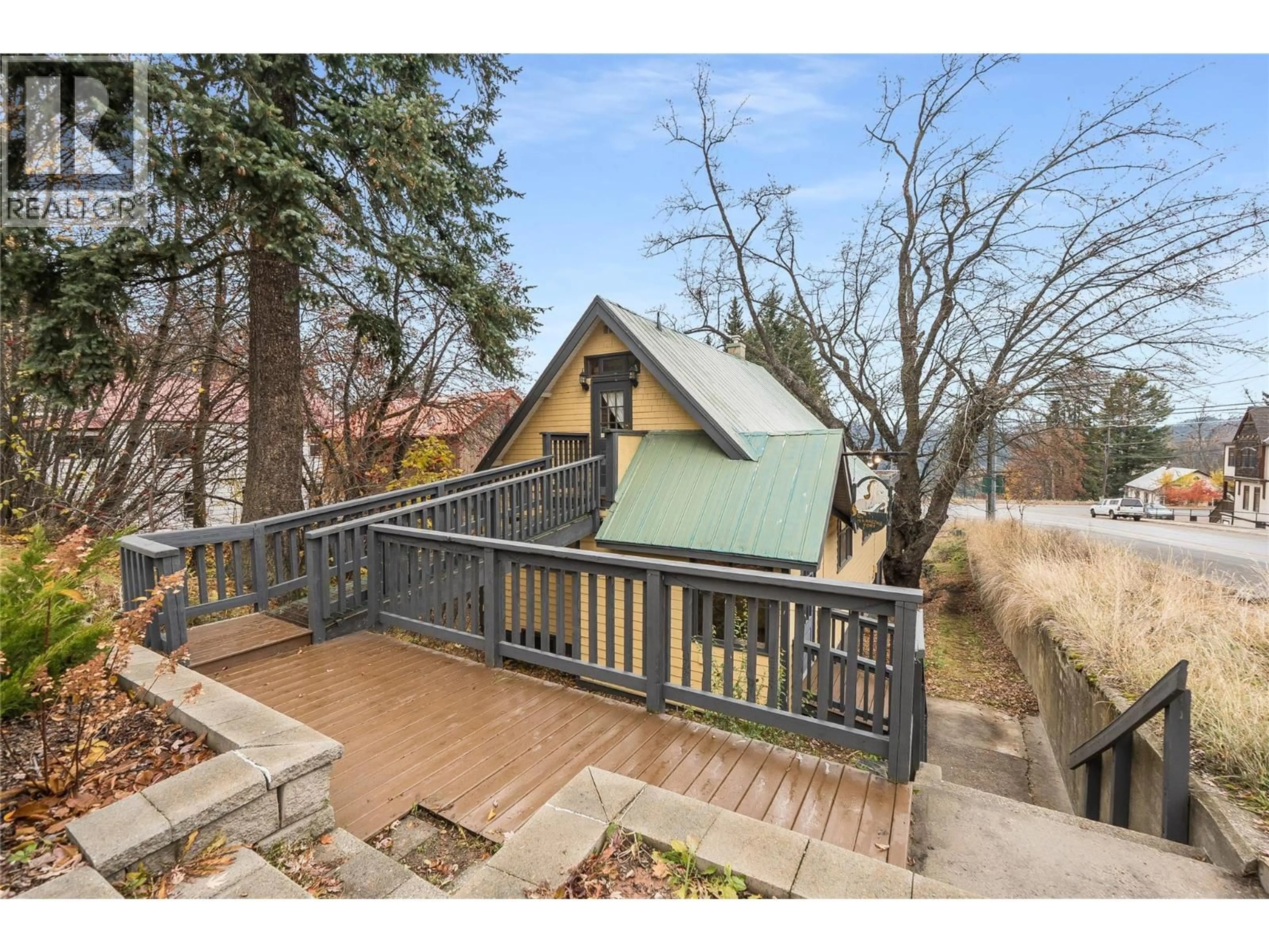 Unknown for 2207 COLUMBIA AVENUE, Rossland British Columbia V0G1Y0