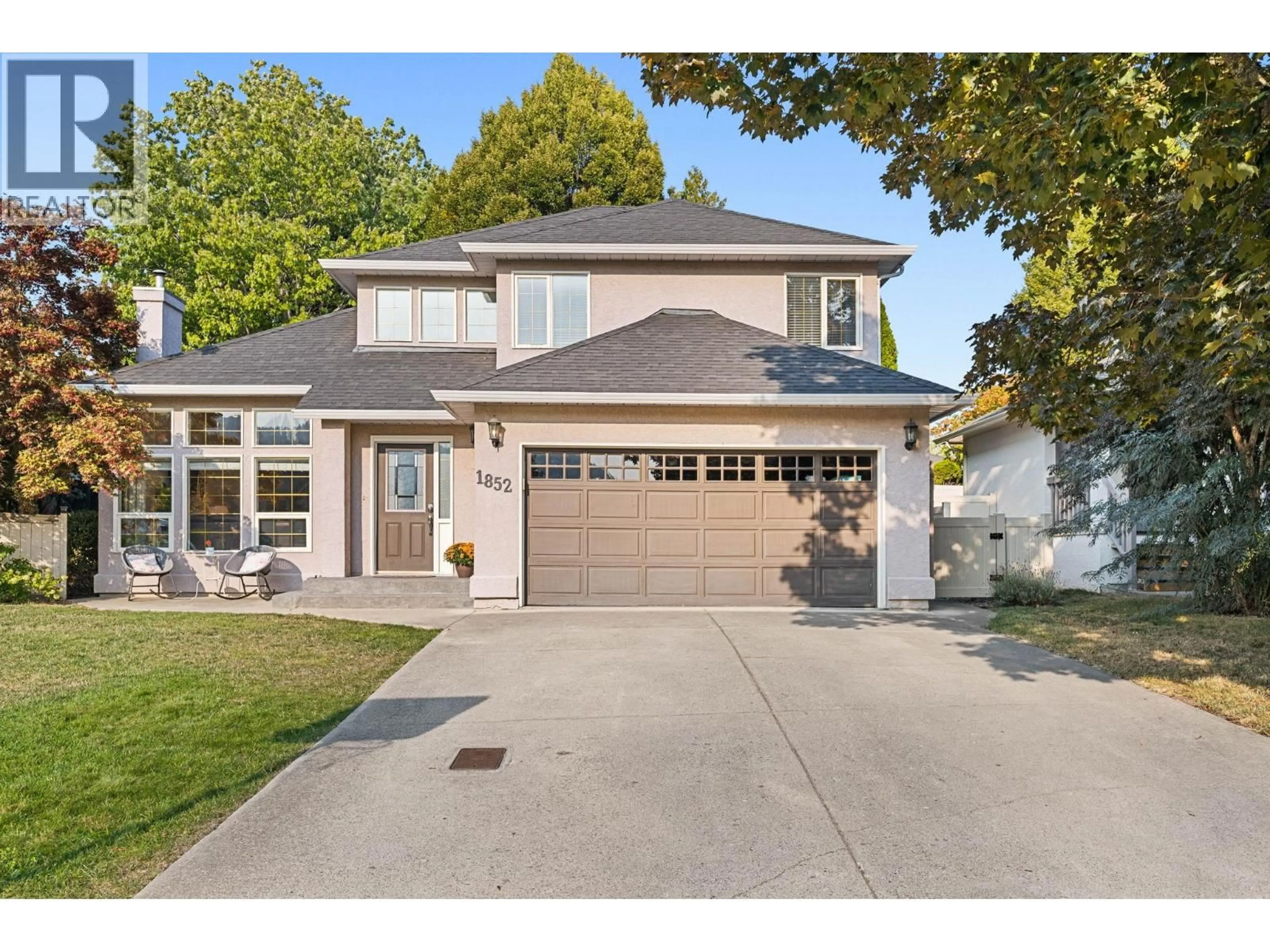 Unknown for 1852 PORTLAND PLACE, Kelowna British Columbia V1V1P9