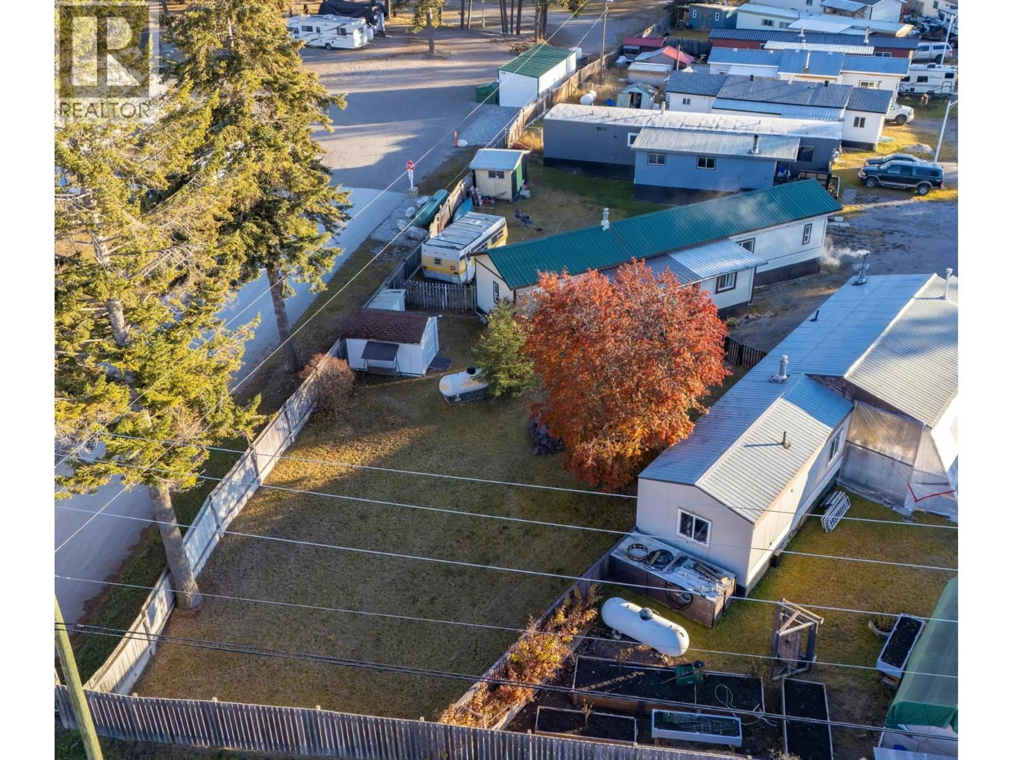 A pic from outside/outdoor area/front of a property/back of a property/a pic from drone, water/lake/river/ocean view for 21 - 1422 GOLDEN VIEW ROAD, Golden British Columbia V0A1H0