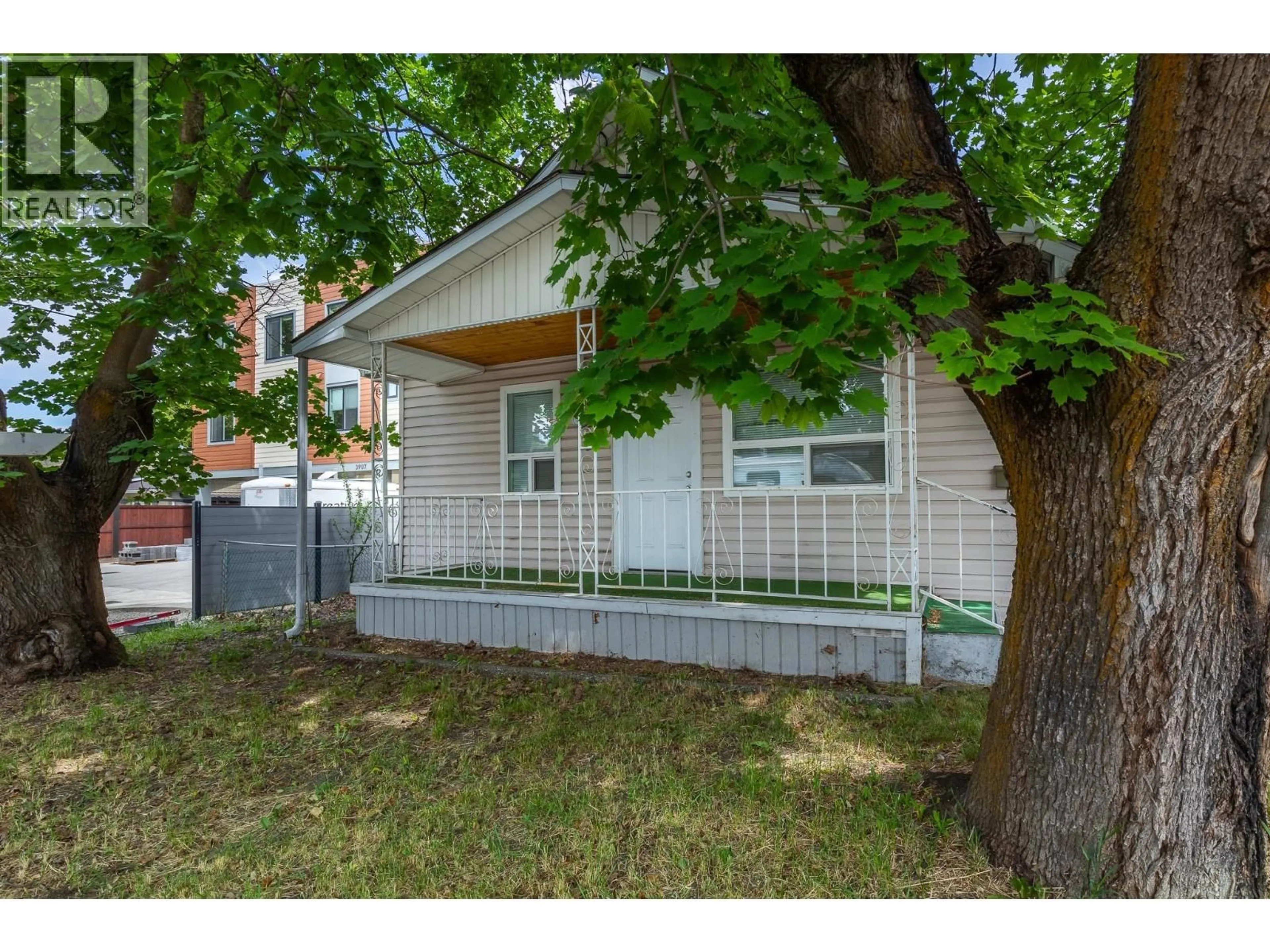 Unknown for 3905 26 STREET, Vernon British Columbia V1T3J2