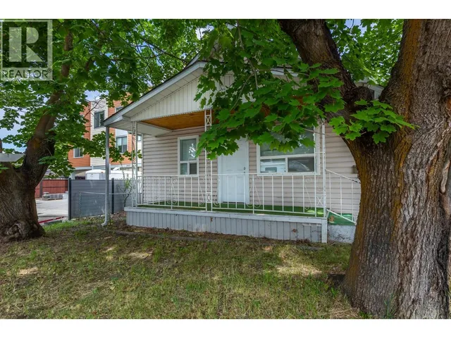 3905 26 STREET, Vernon