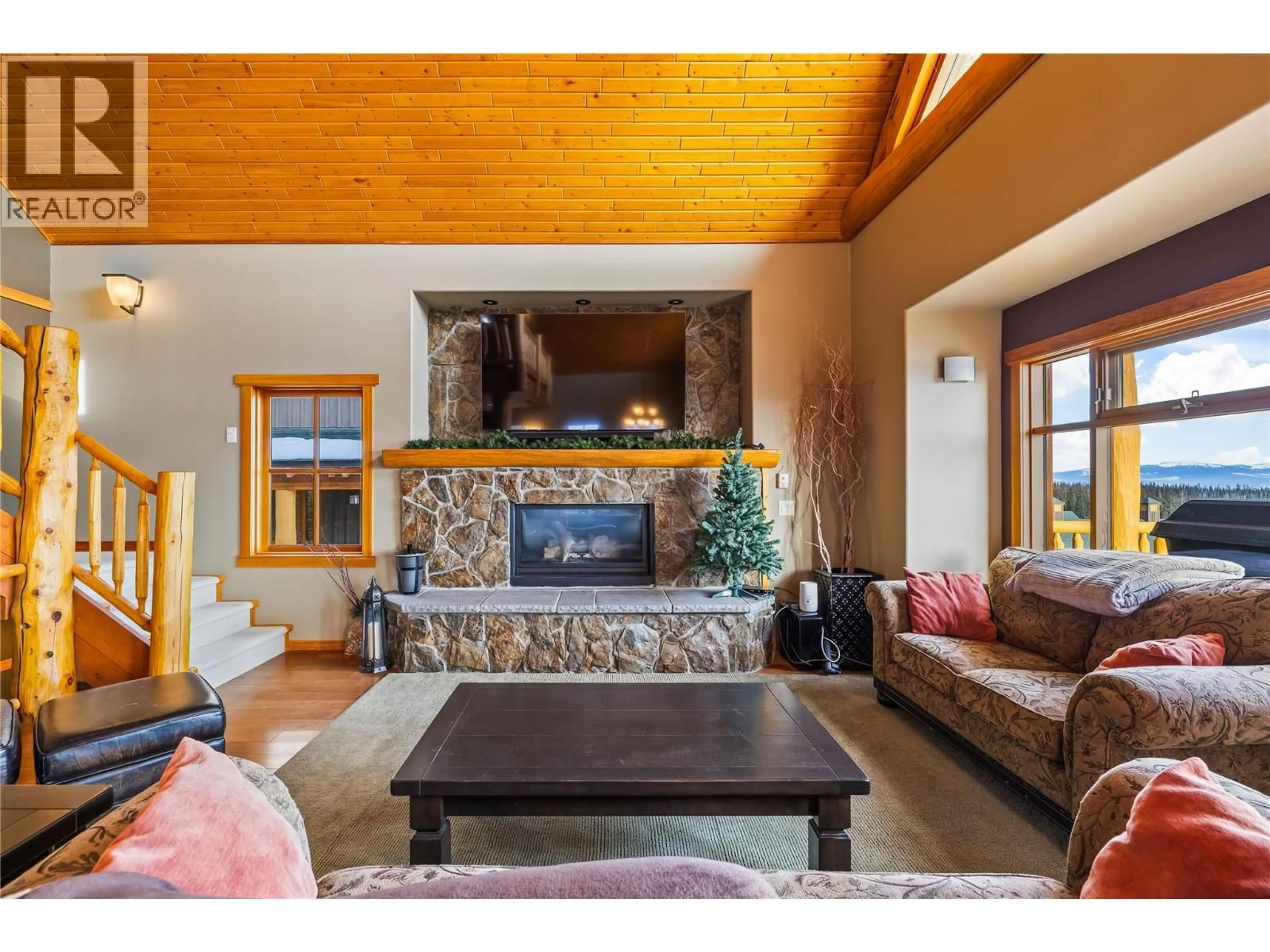 Living room with furniture, unknown for 2 - 360 WHITEHORSE LANE, Big White British Columbia V1P1T4