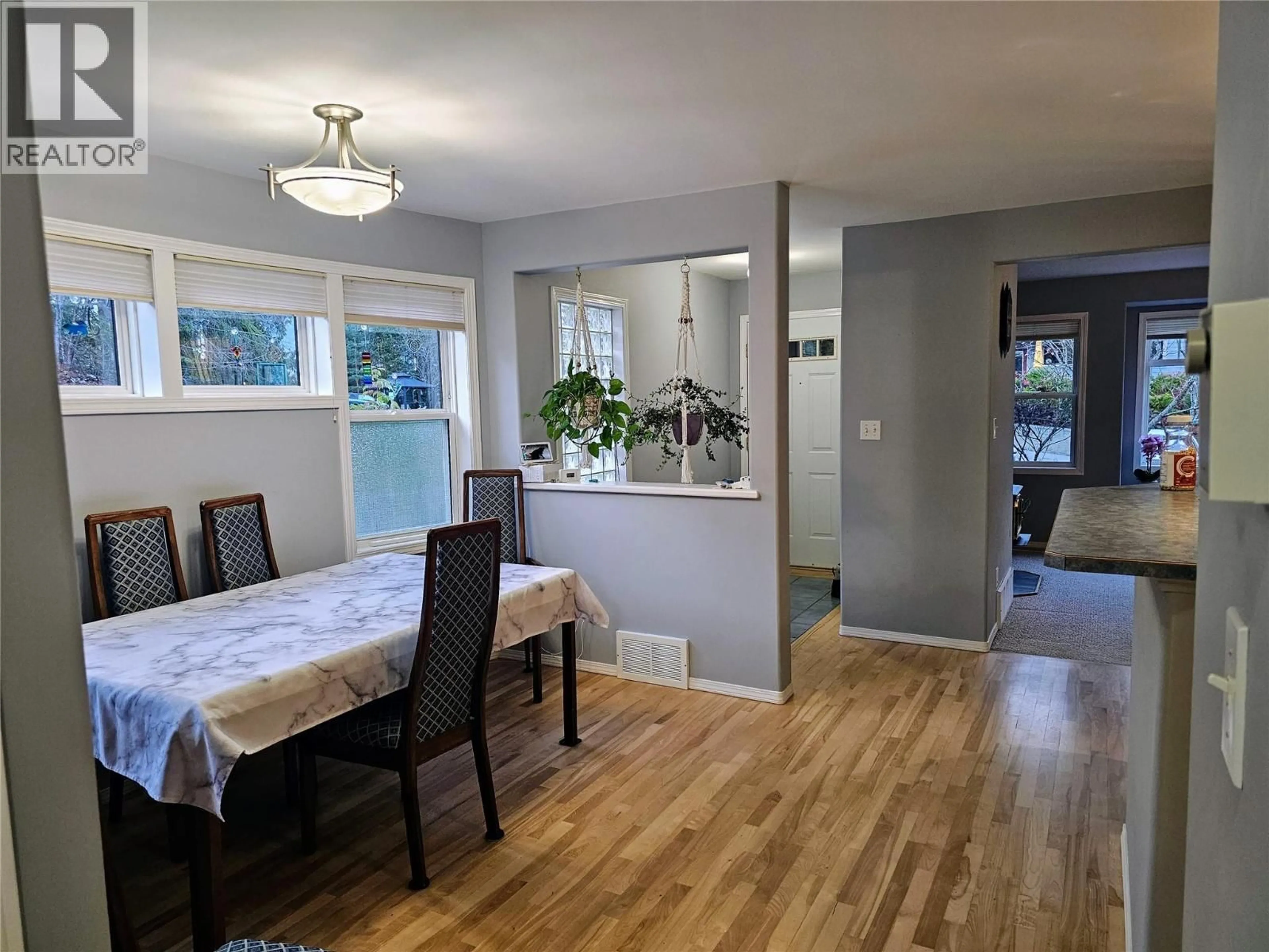 Dining room, wood/laminate floor for 493 RICHARDS STREET WEST, Nelson British Columbia V1L3K2