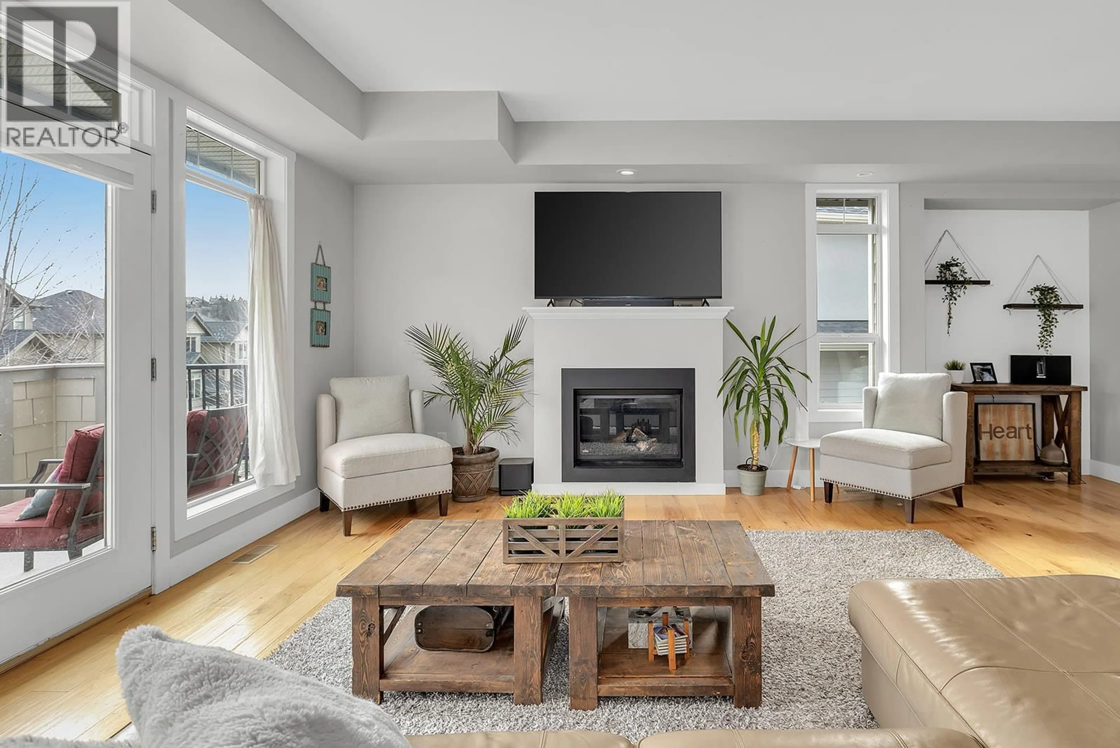 Living room with furniture, unknown for 7 - 1865 BEGBIE ROAD, Kelowna British Columbia V1V2X4