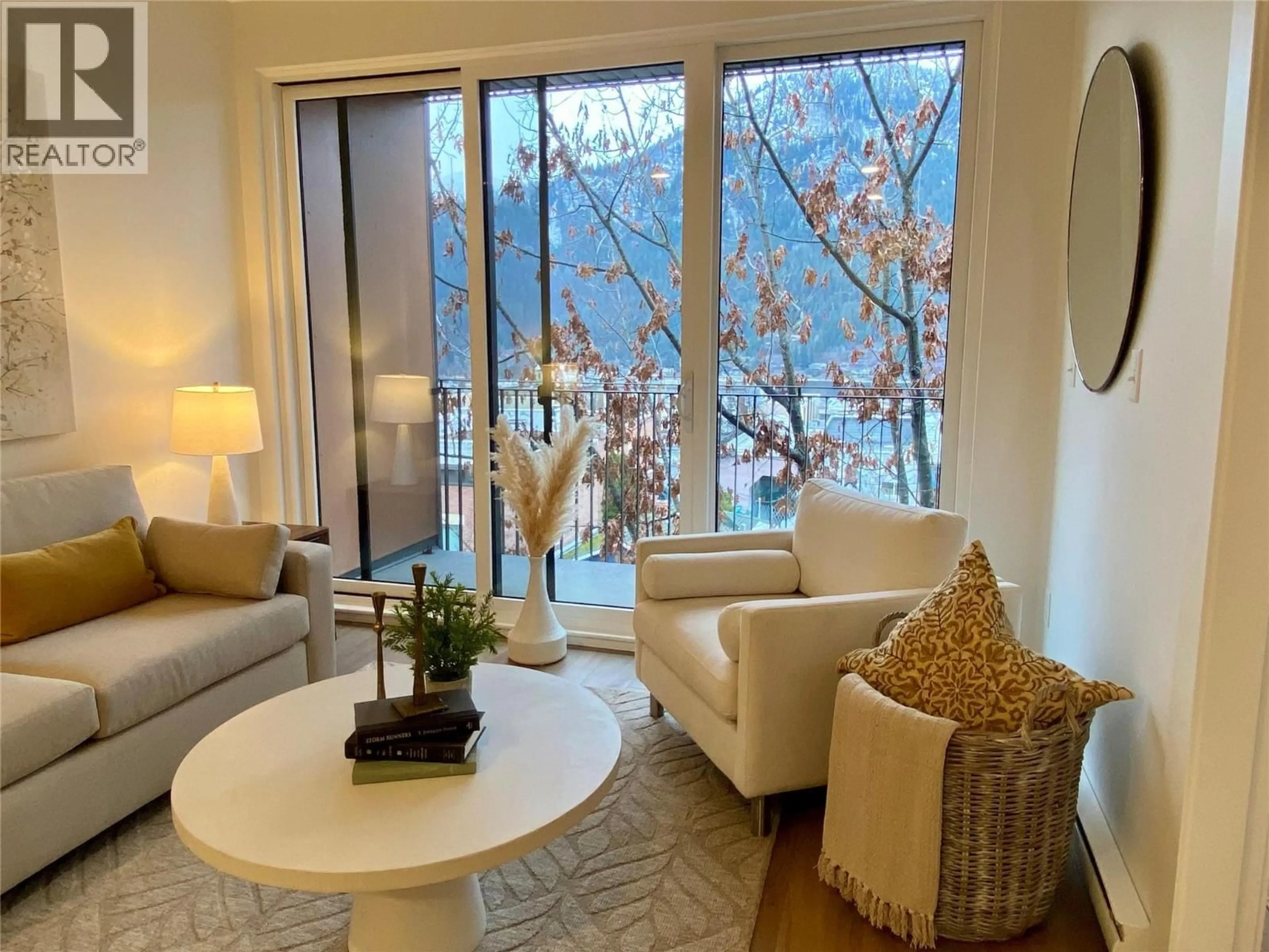 Living room with furniture, unknown for 404 - 514 VICTORIA STREET, Nelson British Columbia V1L4K8