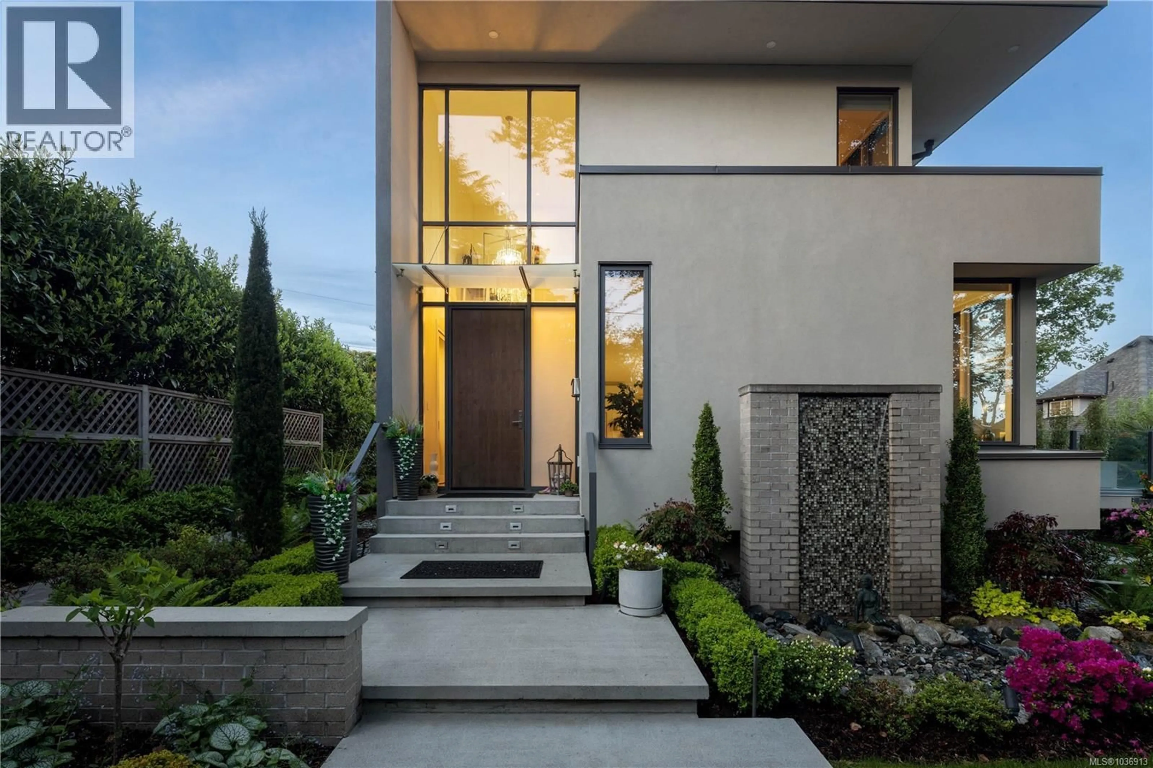 Unknown for 2816 BURDICK AVENUE, Oak Bay British Columbia V8R3M2