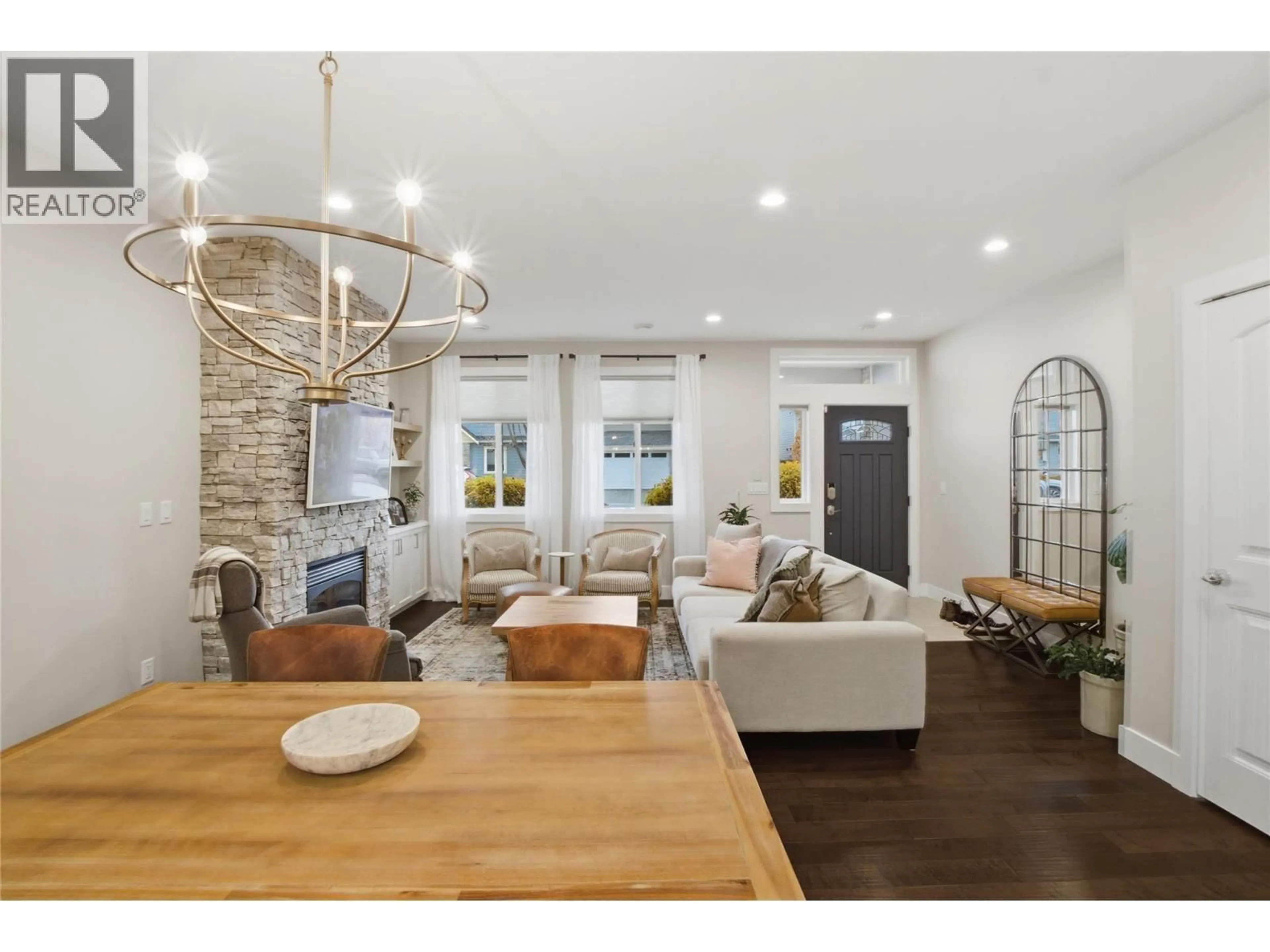 Open concept kitchen, wood/laminate floor for 2780 BEACHMOUNT CRESCENT, Kamloops British Columbia V2B0E6