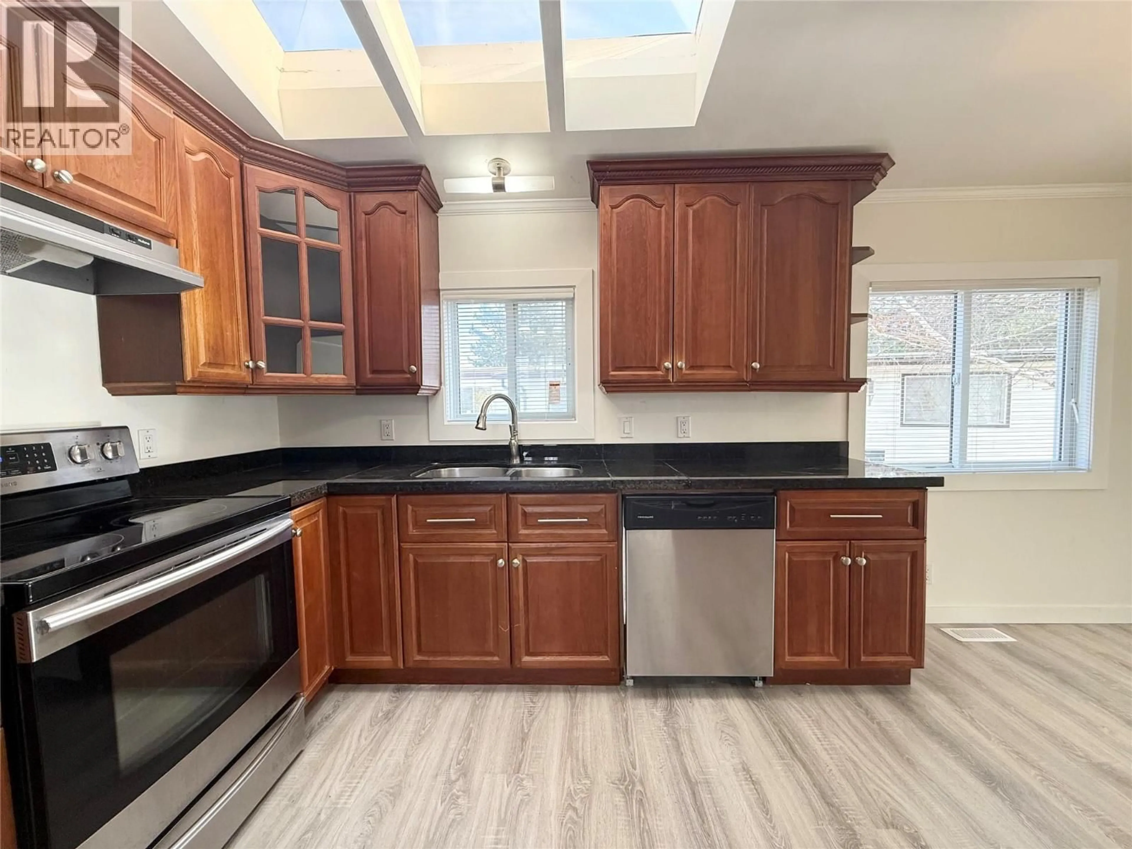 Unknown for 12 - 2776 CLAPPERTON AVENUE, Merritt British Columbia V1K1B8