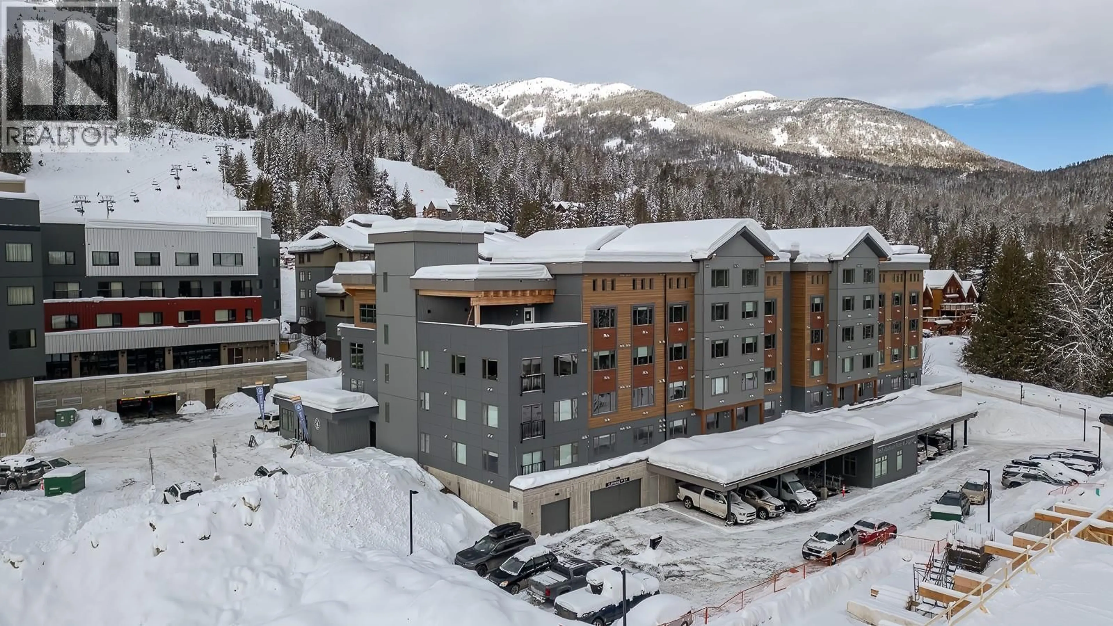 A pic from outside/outdoor area/front of a property/back of a property/a pic from drone, mountain view for 405 - 4280 RED MOUNTAIN ROAD, Rossland British Columbia V0G1Y0