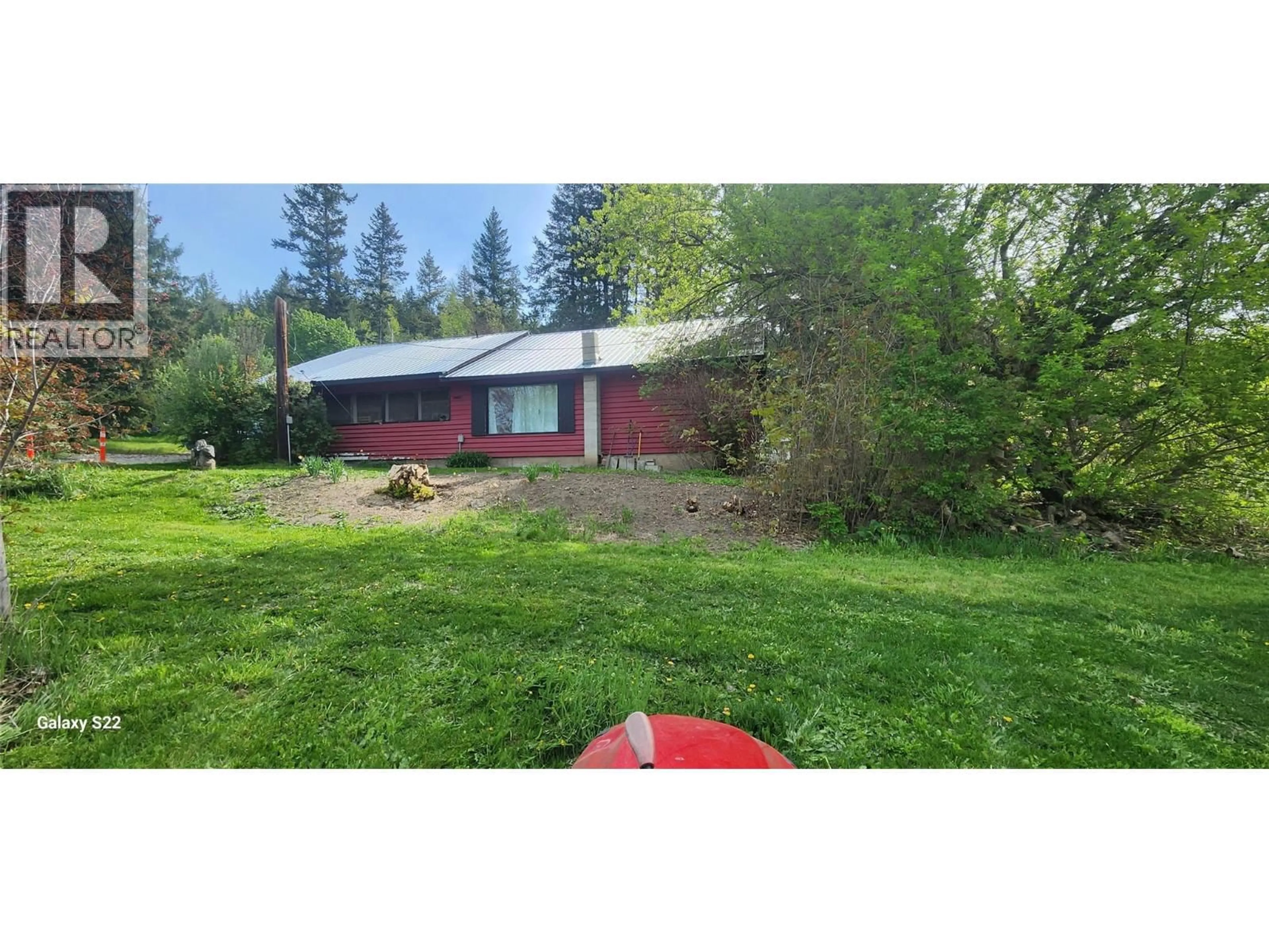 A pic from outside/outdoor area/front of a property/back of a property/a pic from drone, unknown for 1012 ADDISON ROAD, Tappen British Columbia V0E2X1