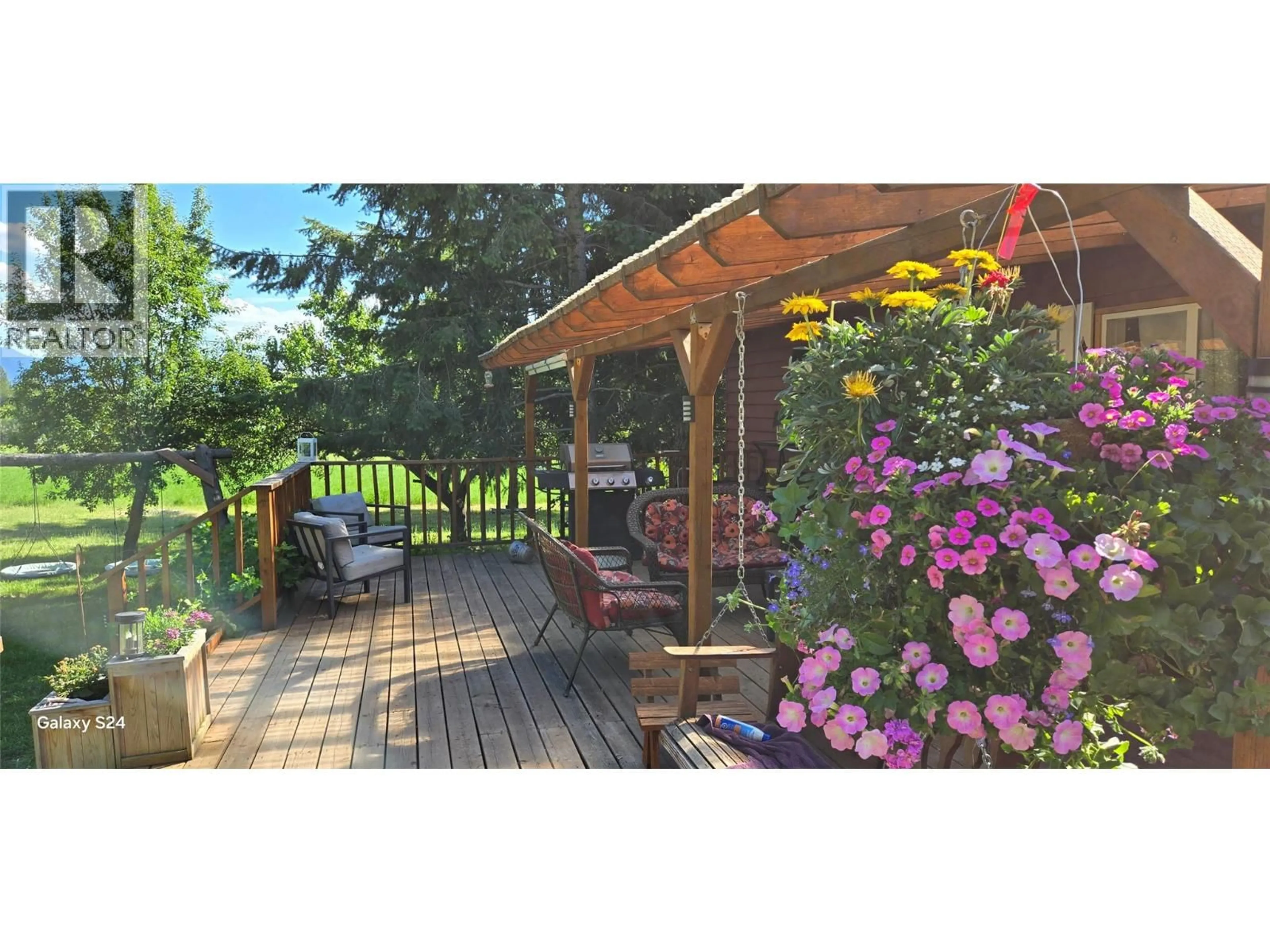 Patio, unknown for 1012 ADDISON ROAD, Tappen British Columbia V0E2X1