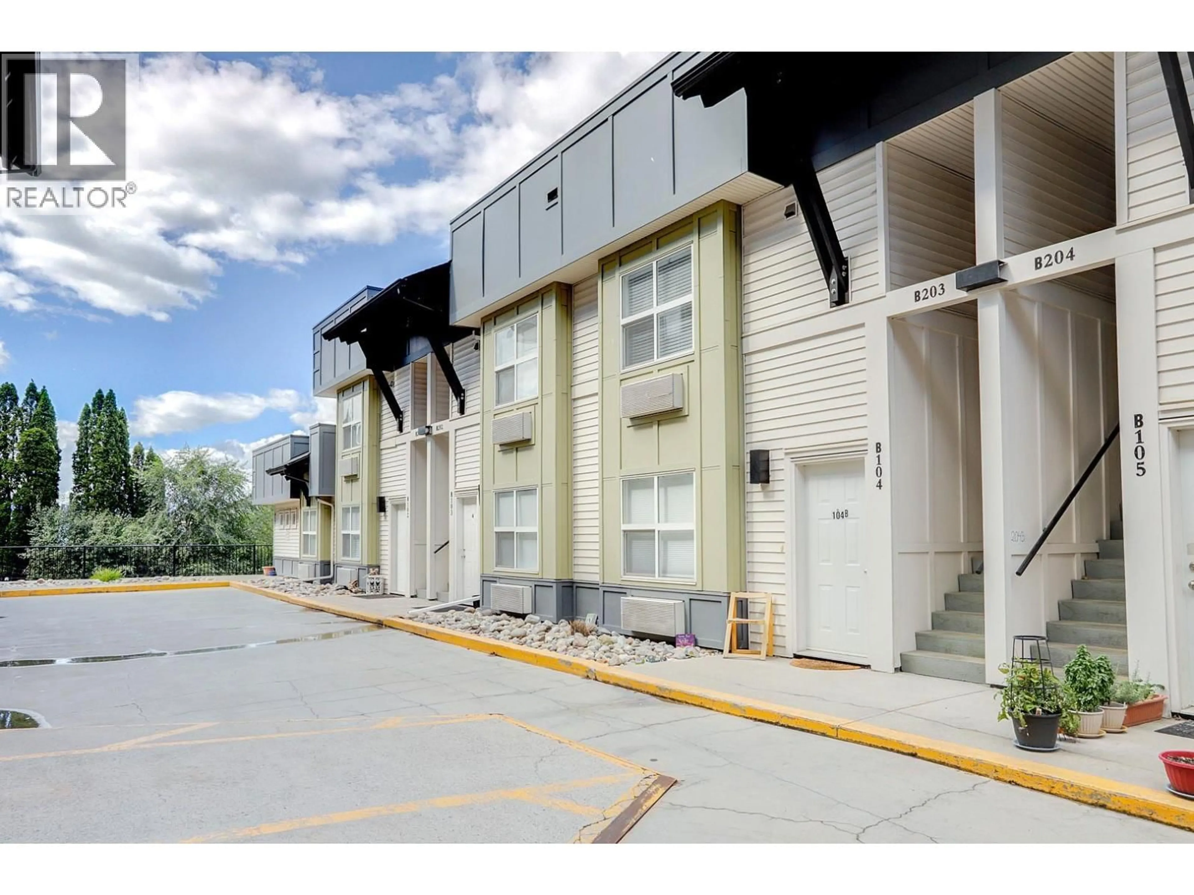 Patio, street for B-203 - 1477 GLENMORE ROAD NORTH, Kelowna British Columbia V1V2C5