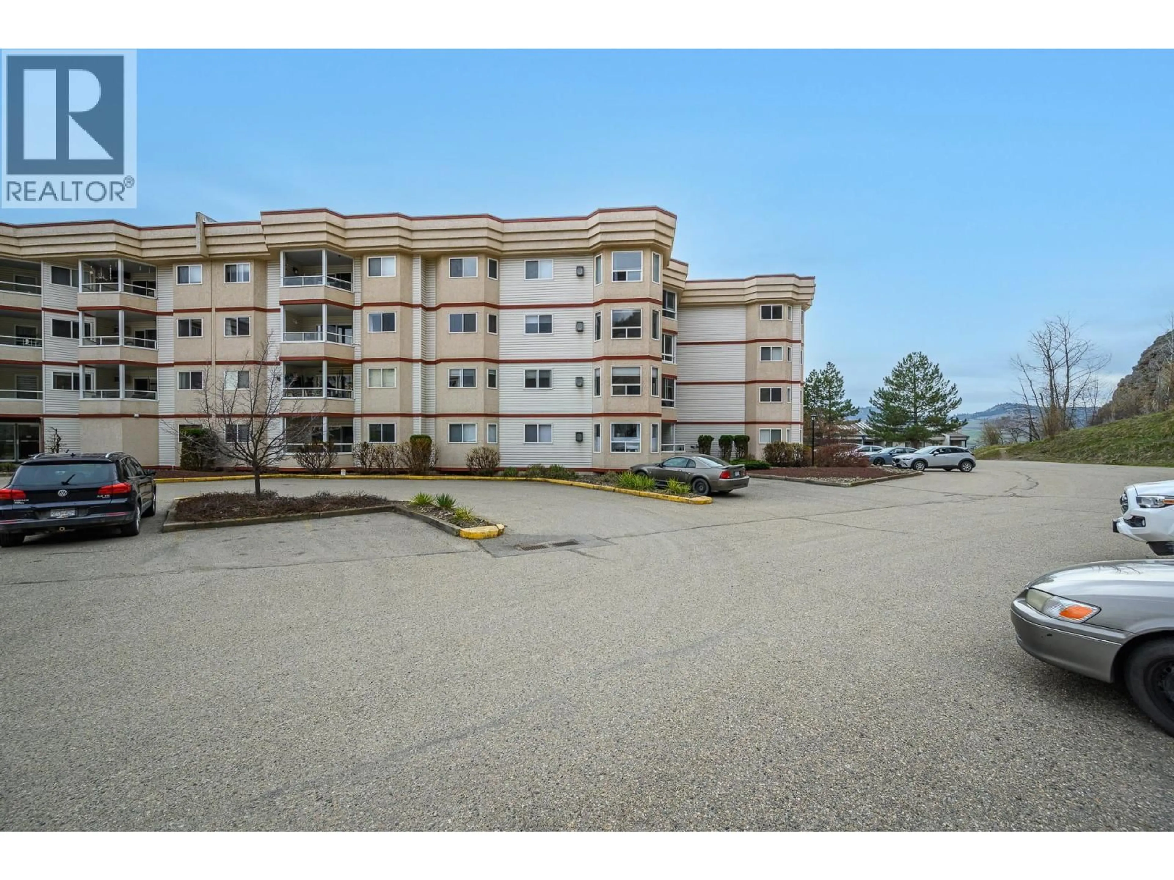 Patio, unknown for 401 - 3806 35 AVENUE, Vernon British Columbia V1T9N6