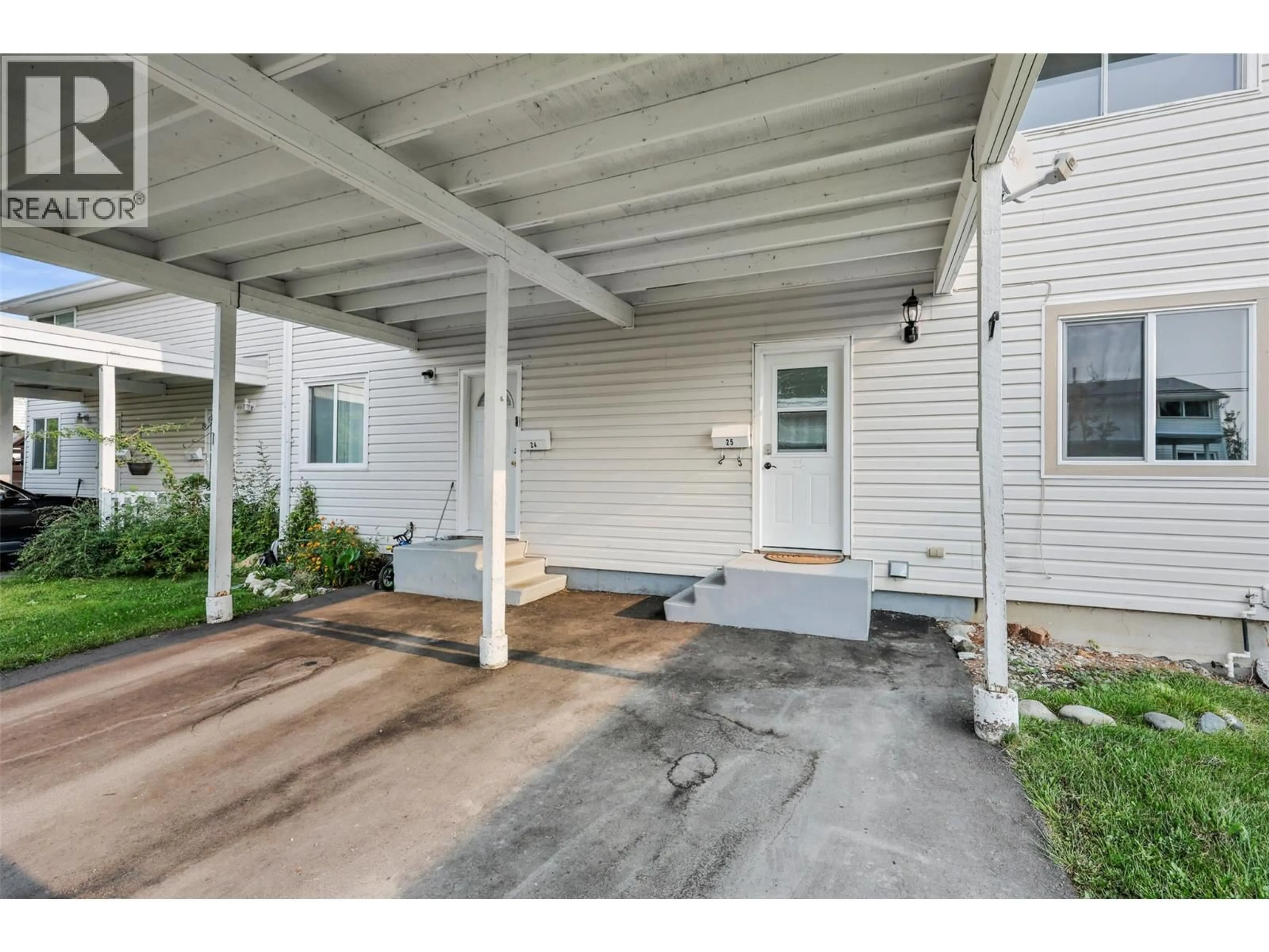 Indoor entryway for 25 - 2564 SANDPIPER DRIVE, Kamloops British Columbia V2B6X1