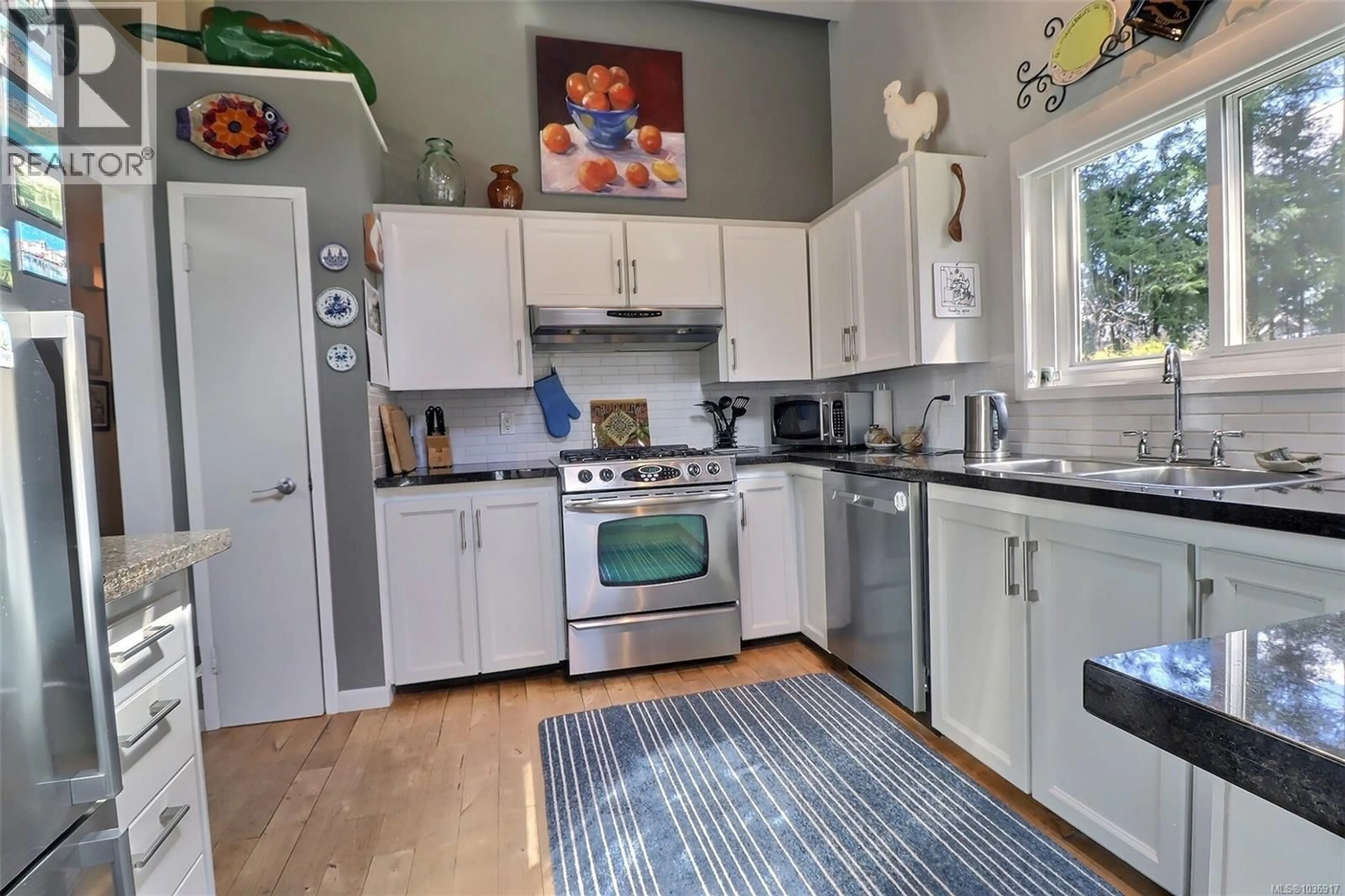 Standard kitchen, unknown for 2128 CALAIS ROAD, Duncan British Columbia V9L5V8