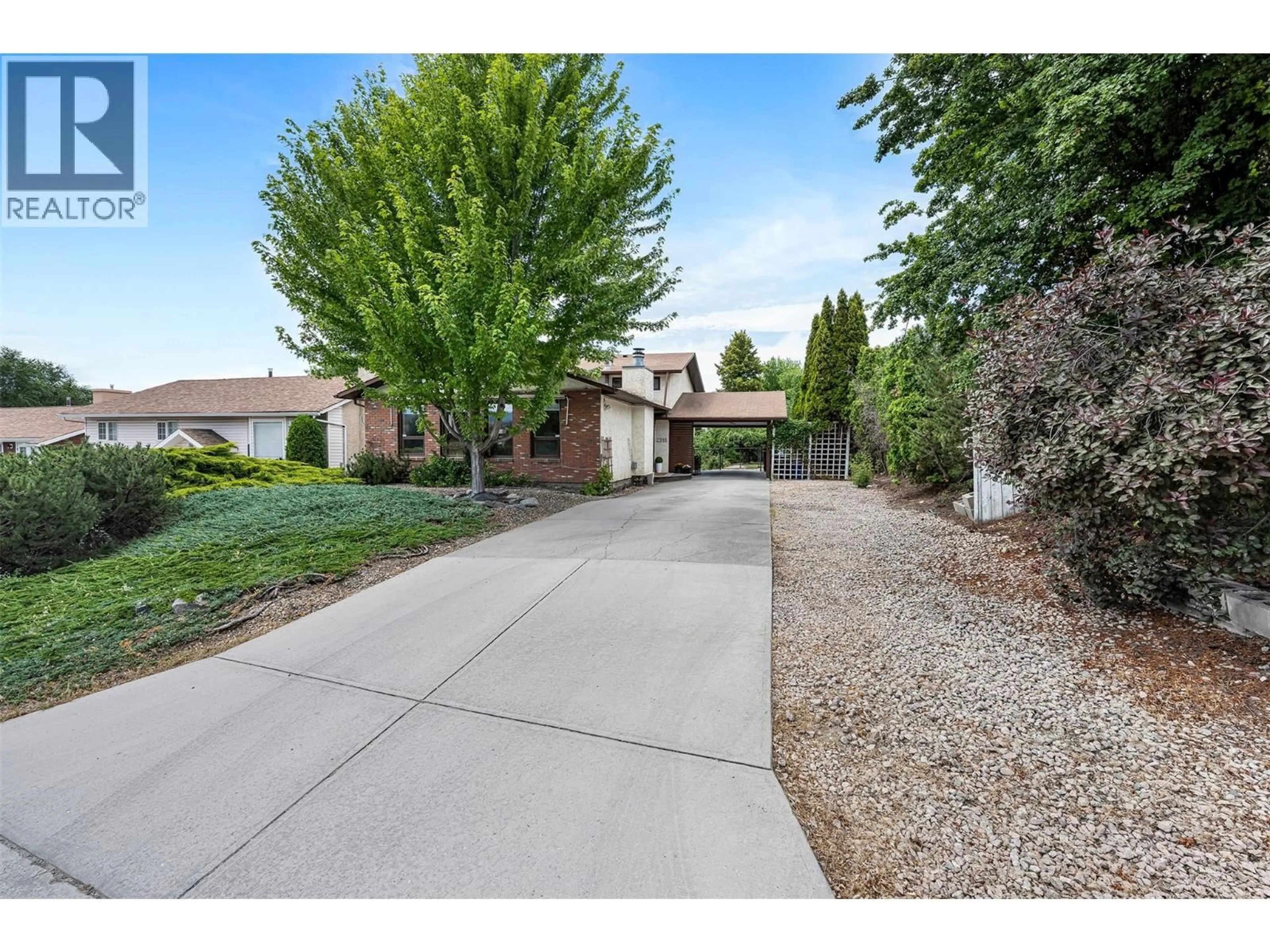 A pic from outside/outdoor area/front of a property/back of a property/a pic from drone, street for 2916 ALLENBY WAY, Vernon British Columbia V1T8R1