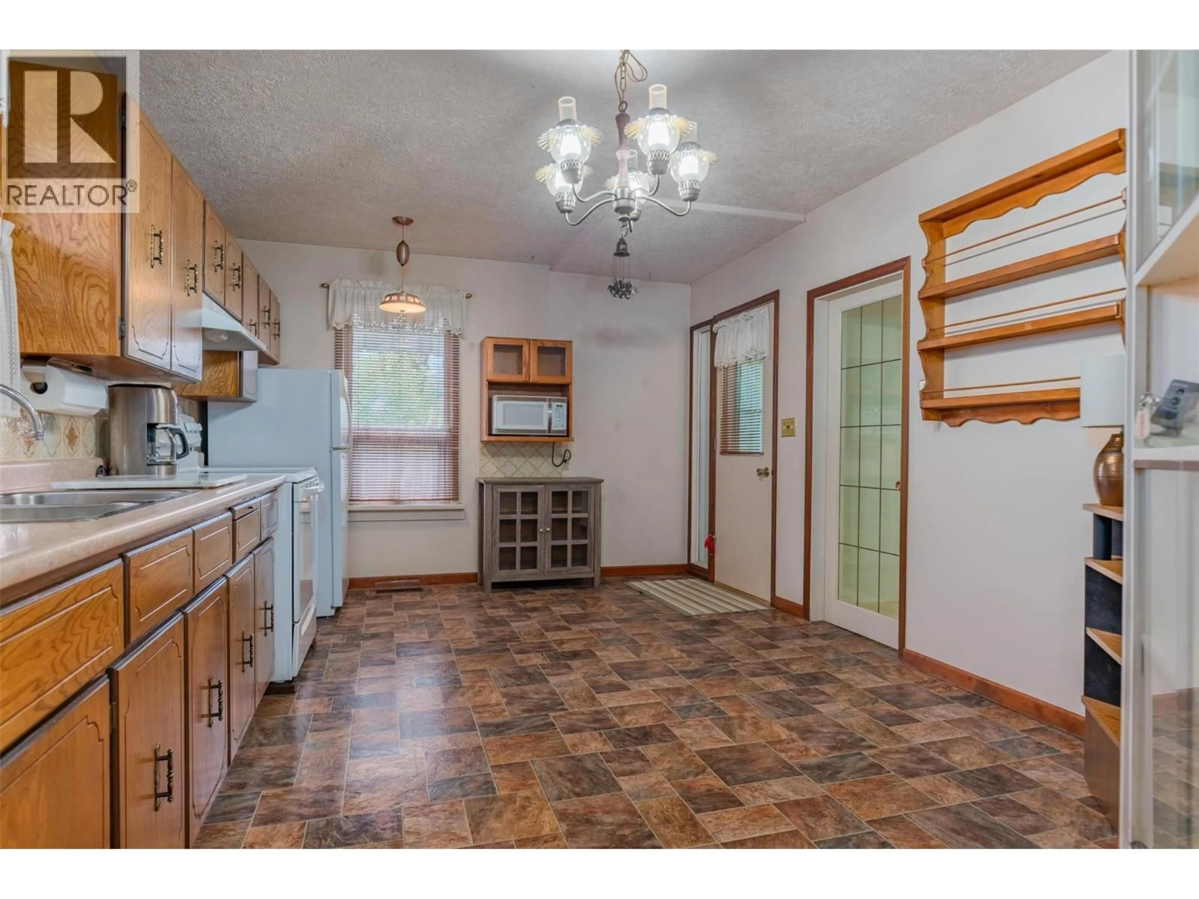 Unknown for 1329 COLUMBIA AVENUE, Trail British Columbia V1R1J5