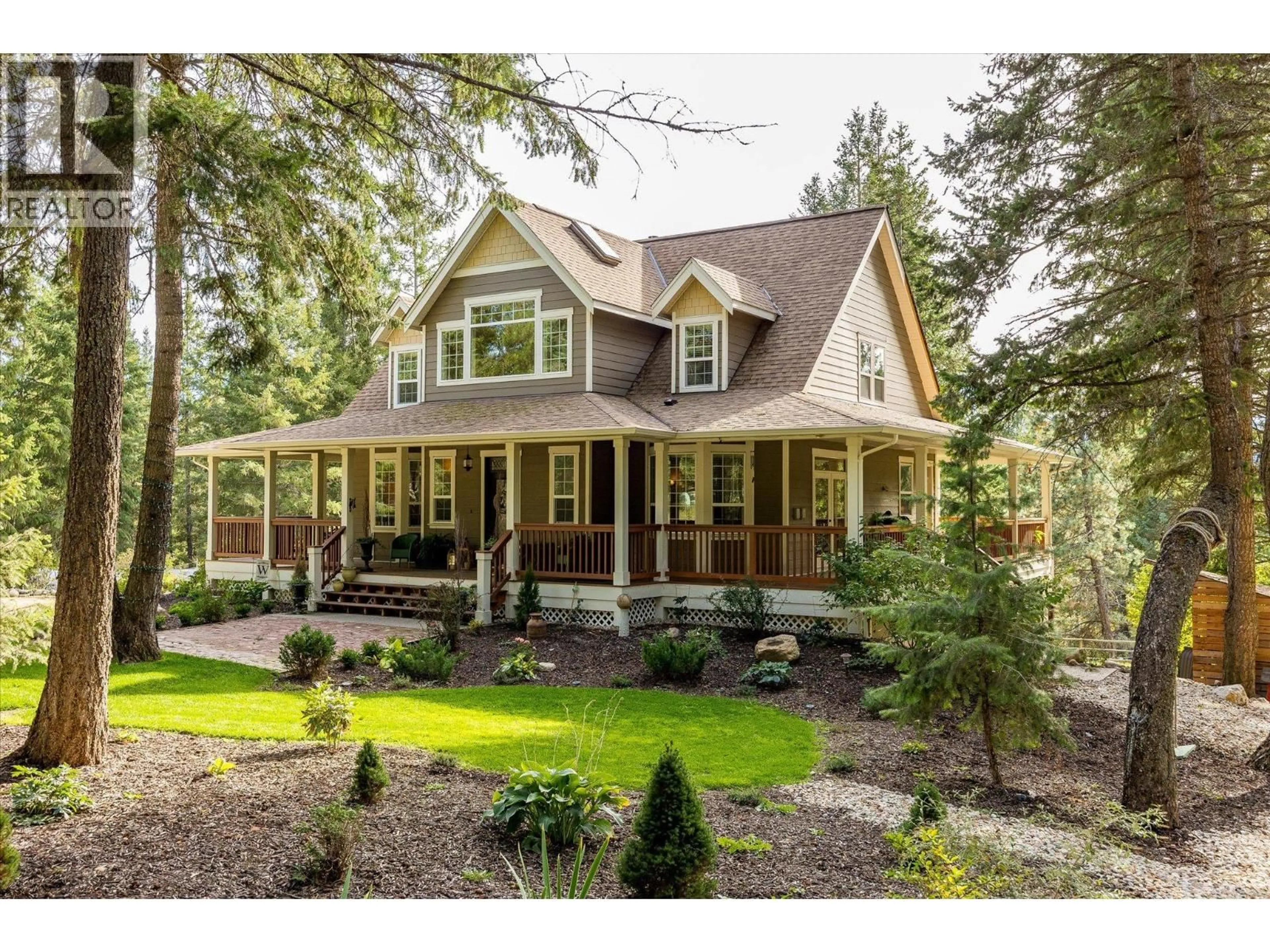 Home with vinyl exterior material, unknown for 192 LOUIE VIEW DRIVE, Lumby British Columbia V0E2G1