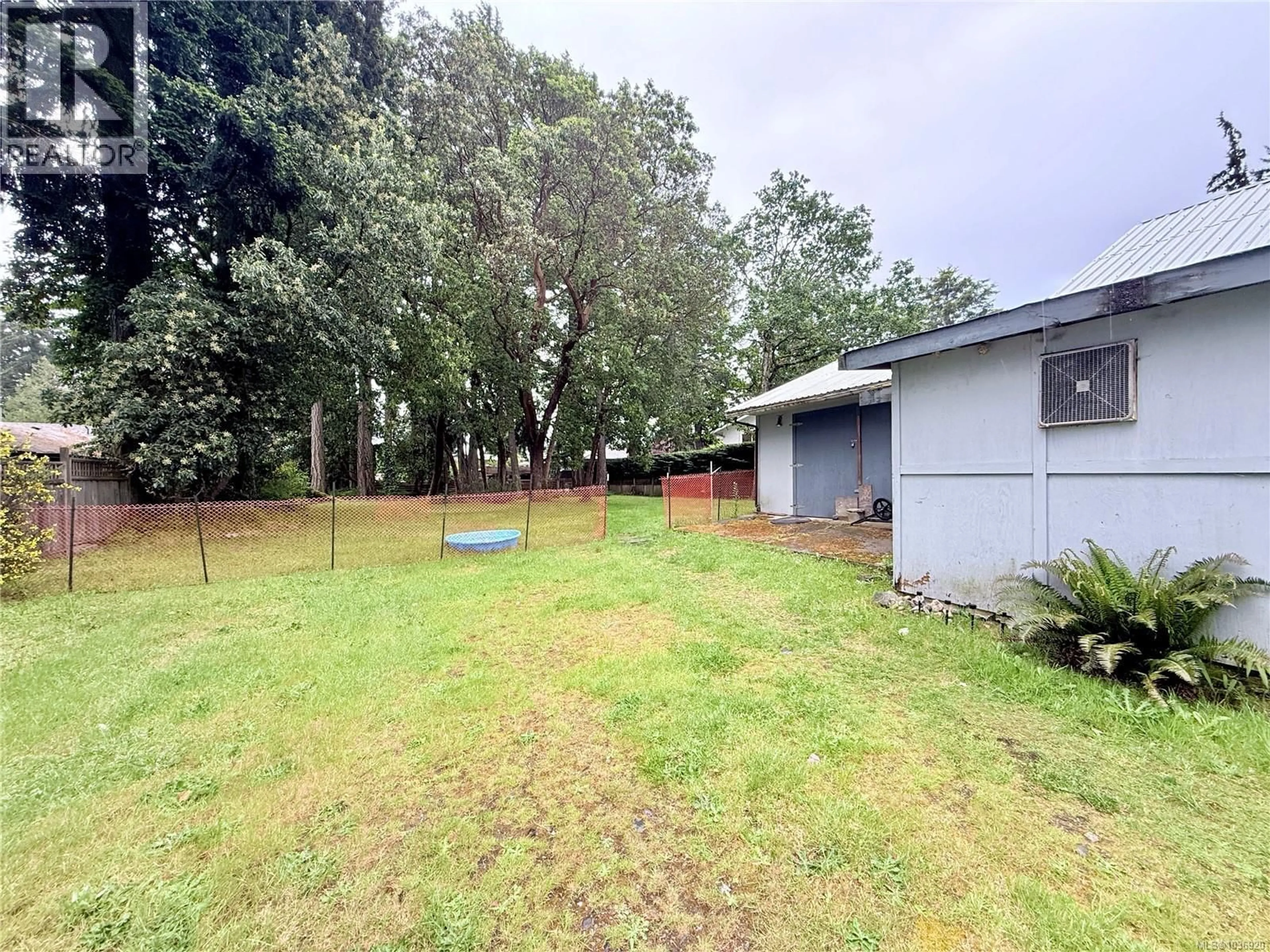 A pic from outside/outdoor area/front of a property/back of a property/a pic from drone, unknown for 2321 SOOKE ROAD, Colwood British Columbia V9B1X6