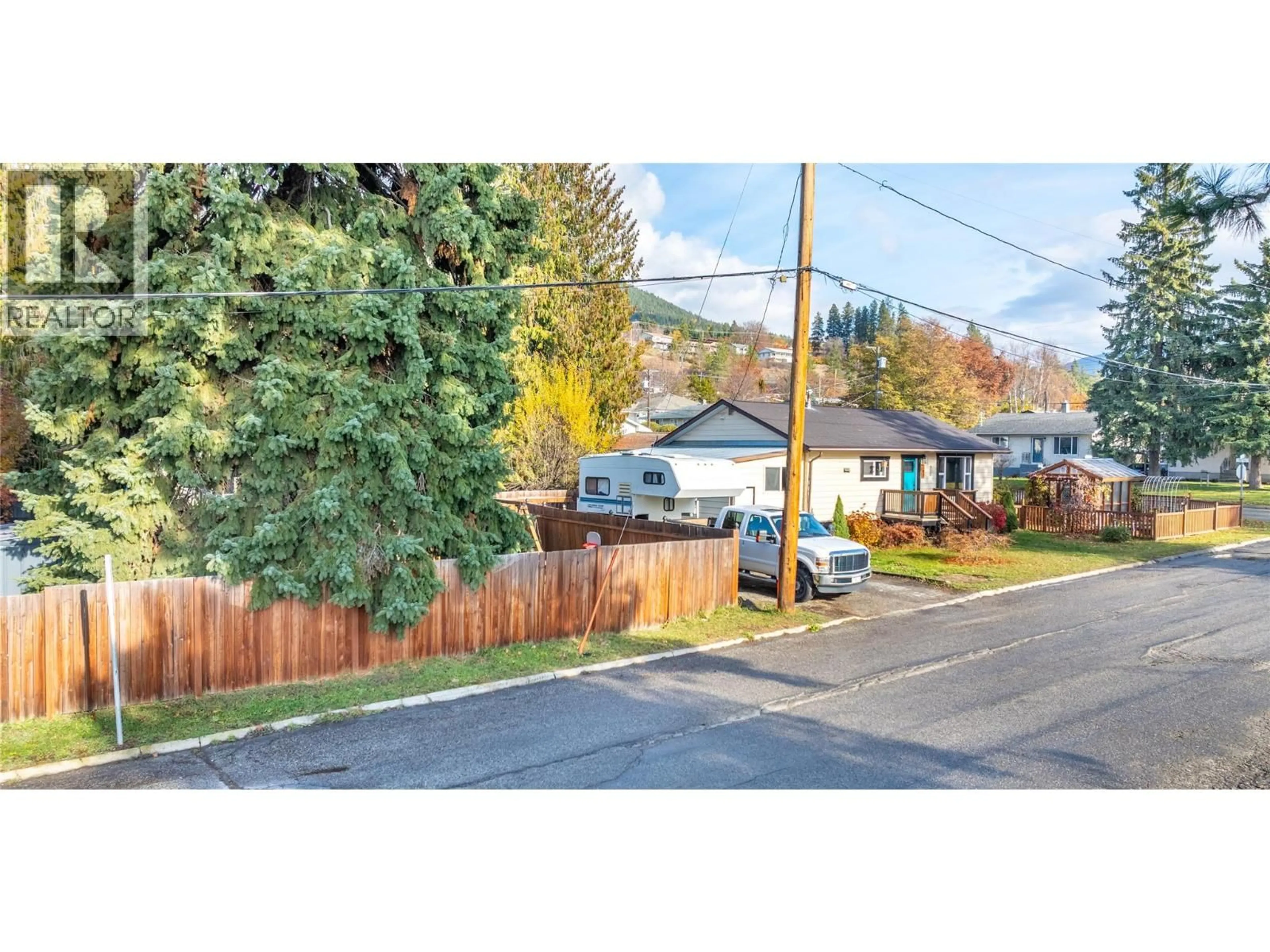 A pic from outside/outdoor area/front of a property/back of a property/a pic from drone, street for 241 21ST  S AVENUE, Creston British Columbia V0B1G0