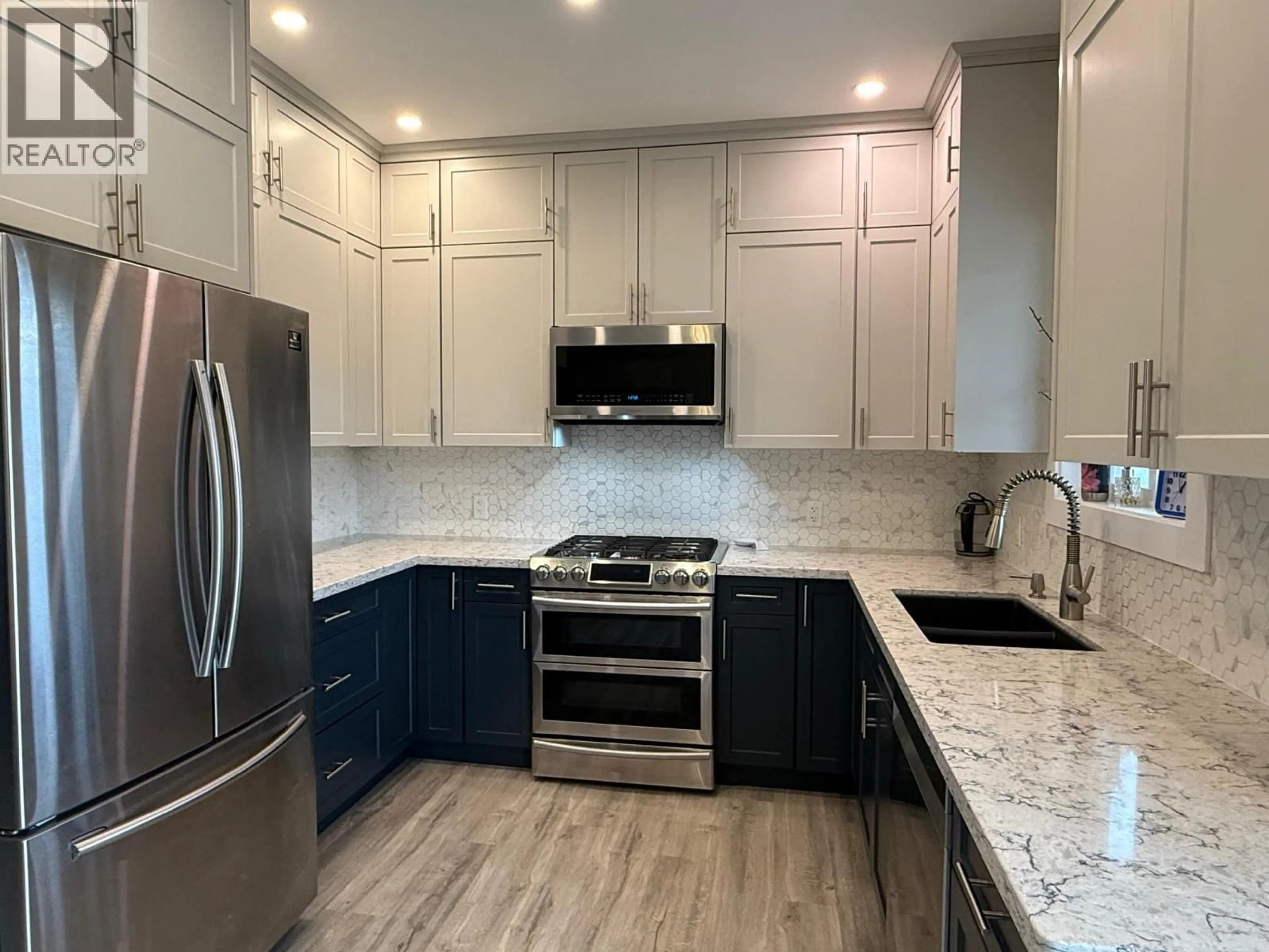 Open concept kitchen, ceramic/tile floor for 535 BARKLEY ROAD, Barriere British Columbia V0E1E0