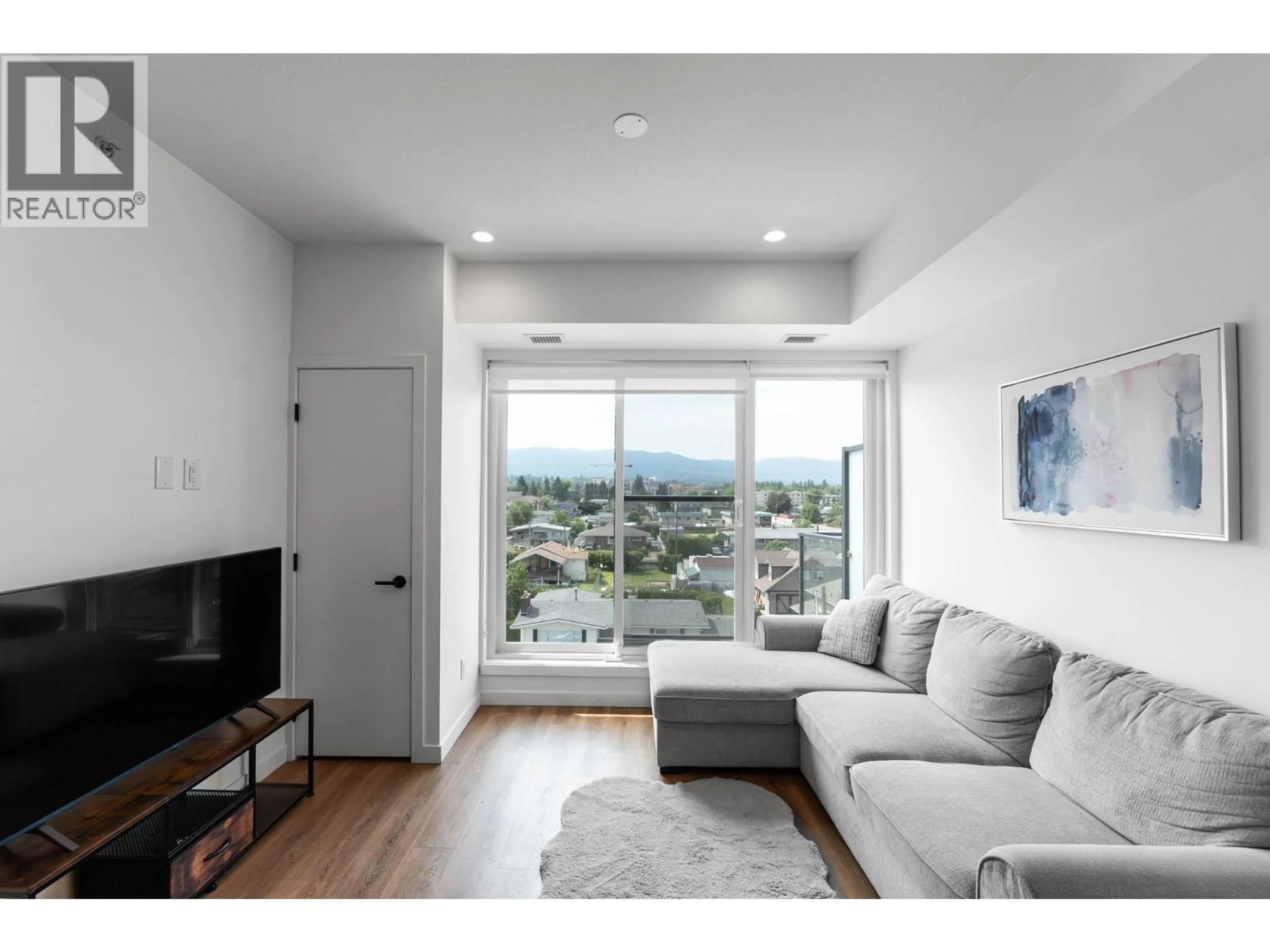 Living room with furniture, unknown for 510 - 615 RUTLAND ROAD, Kelowna British Columbia V1V0B3