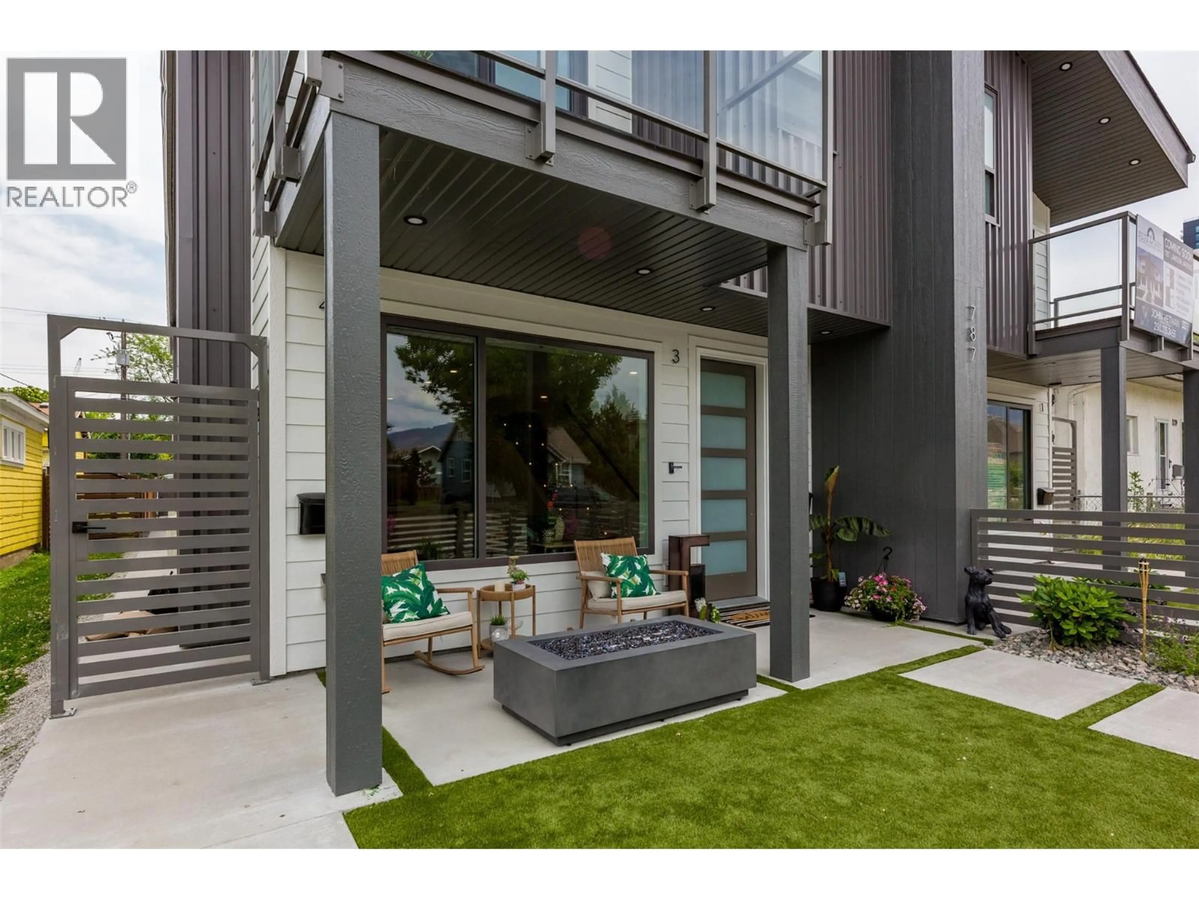 Patio, street for 2 - 787 LAWSON AVENUE, Kelowna British Columbia V1Y6S9