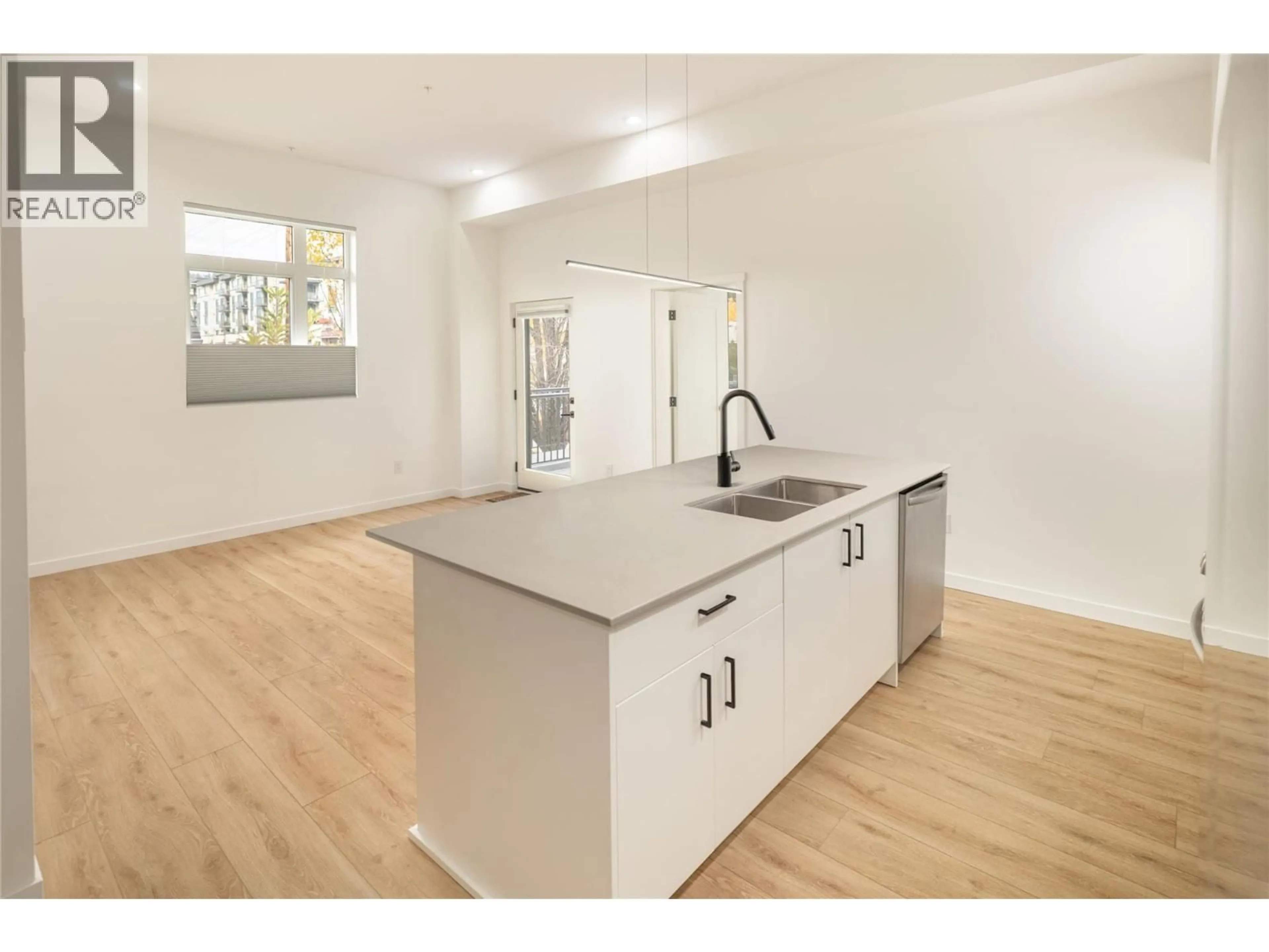 Standard kitchen, unknown for 105 - 660 CAWSTON AVENUE, Kelowna British Columbia V1Y9M1