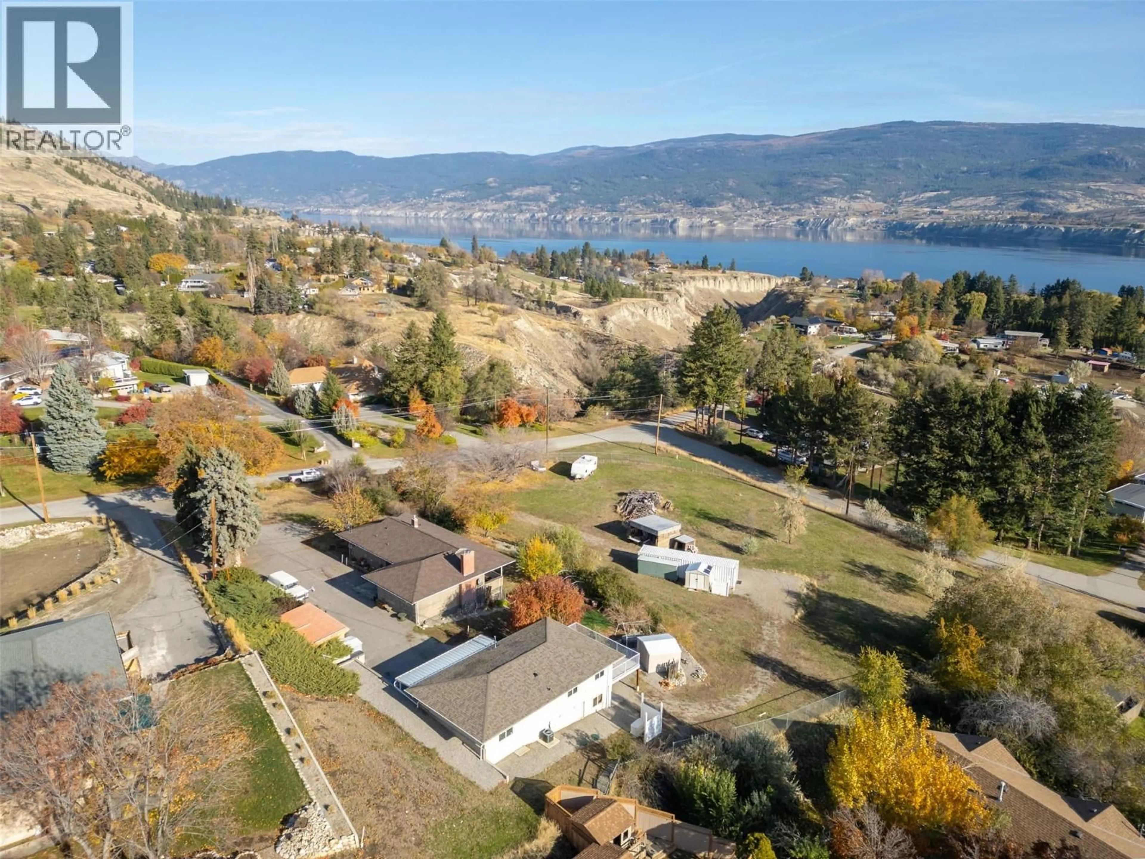 A pic from outside/outdoor area/front of a property/back of a property/a pic from drone, water/lake/river/ocean view for 901 NEWTON DRIVE, Penticton British Columbia V2A8Z4