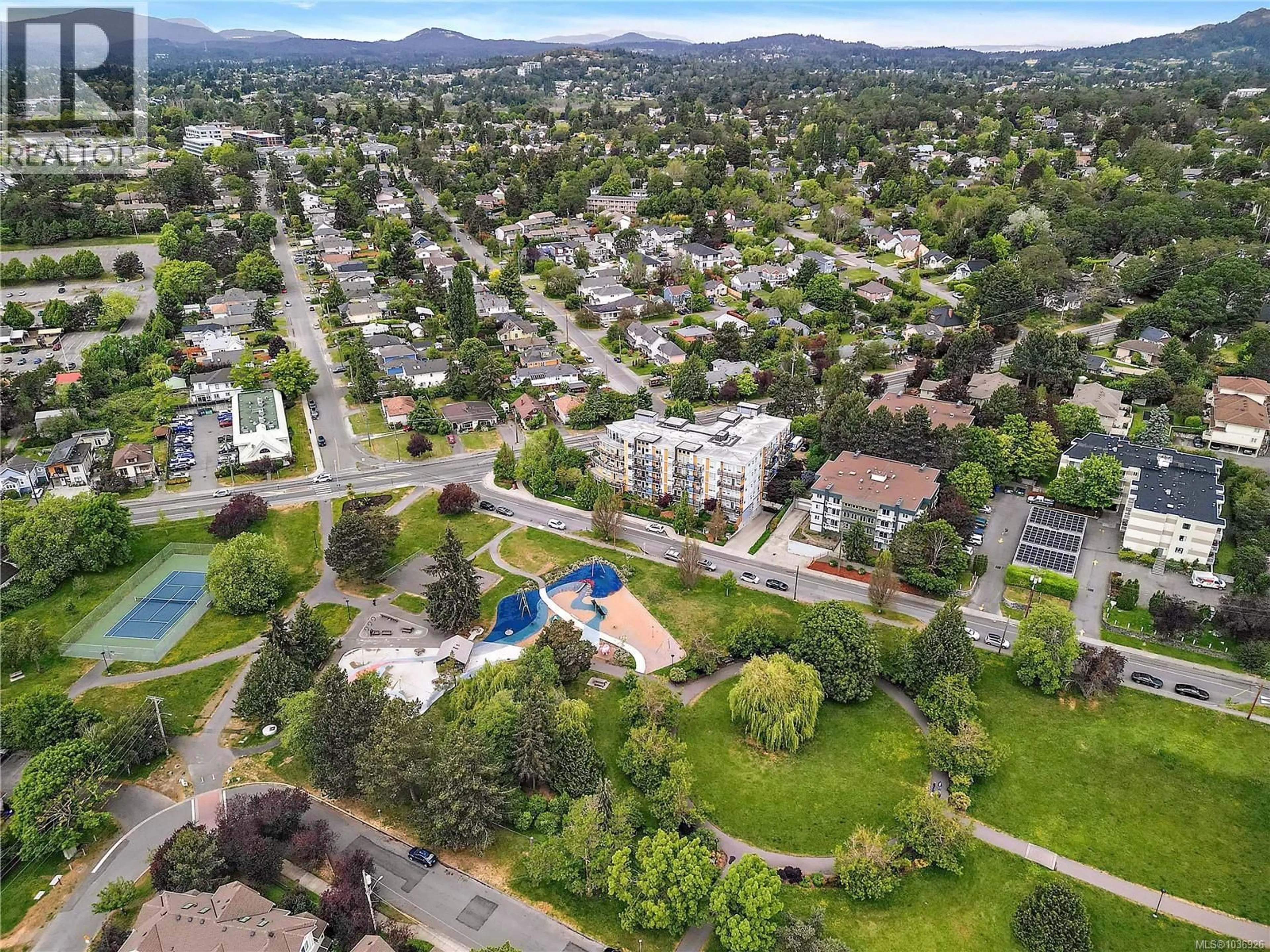 A pic from outside/outdoor area/front of a property/back of a property/a pic from drone, mountain view for 307 - 935 CLOVERDALE AVENUE, Saanich British Columbia V8X2T4