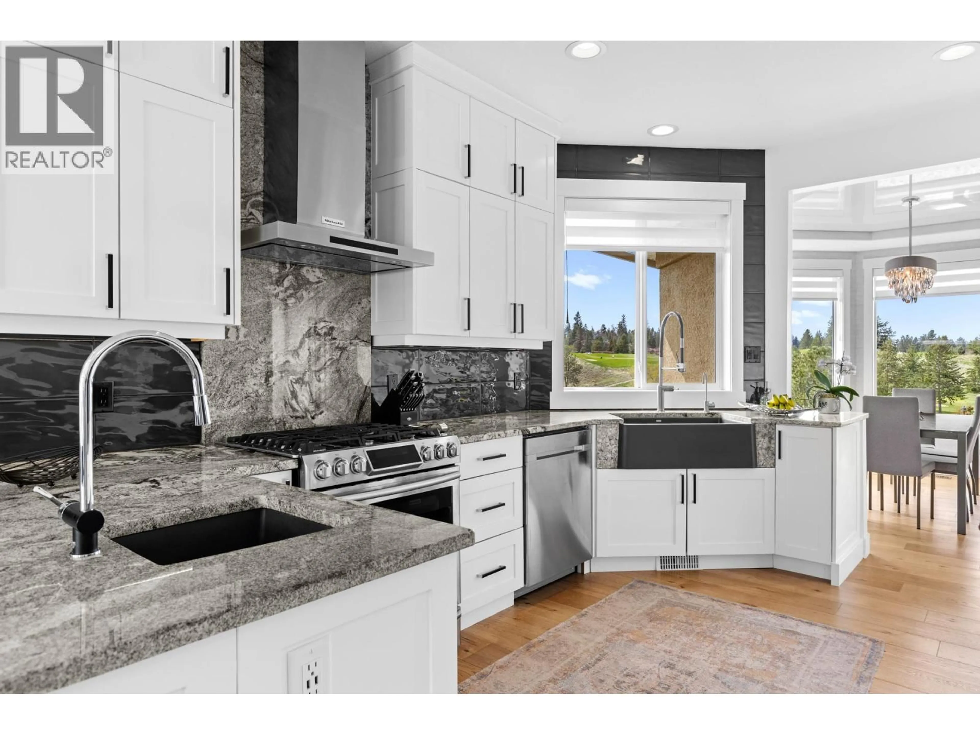 Open concept kitchen, ceramic/tile floor for 17 - 3888 GALLAGHERS PINNACLE WAY, Kelowna British Columbia V1W3Z8