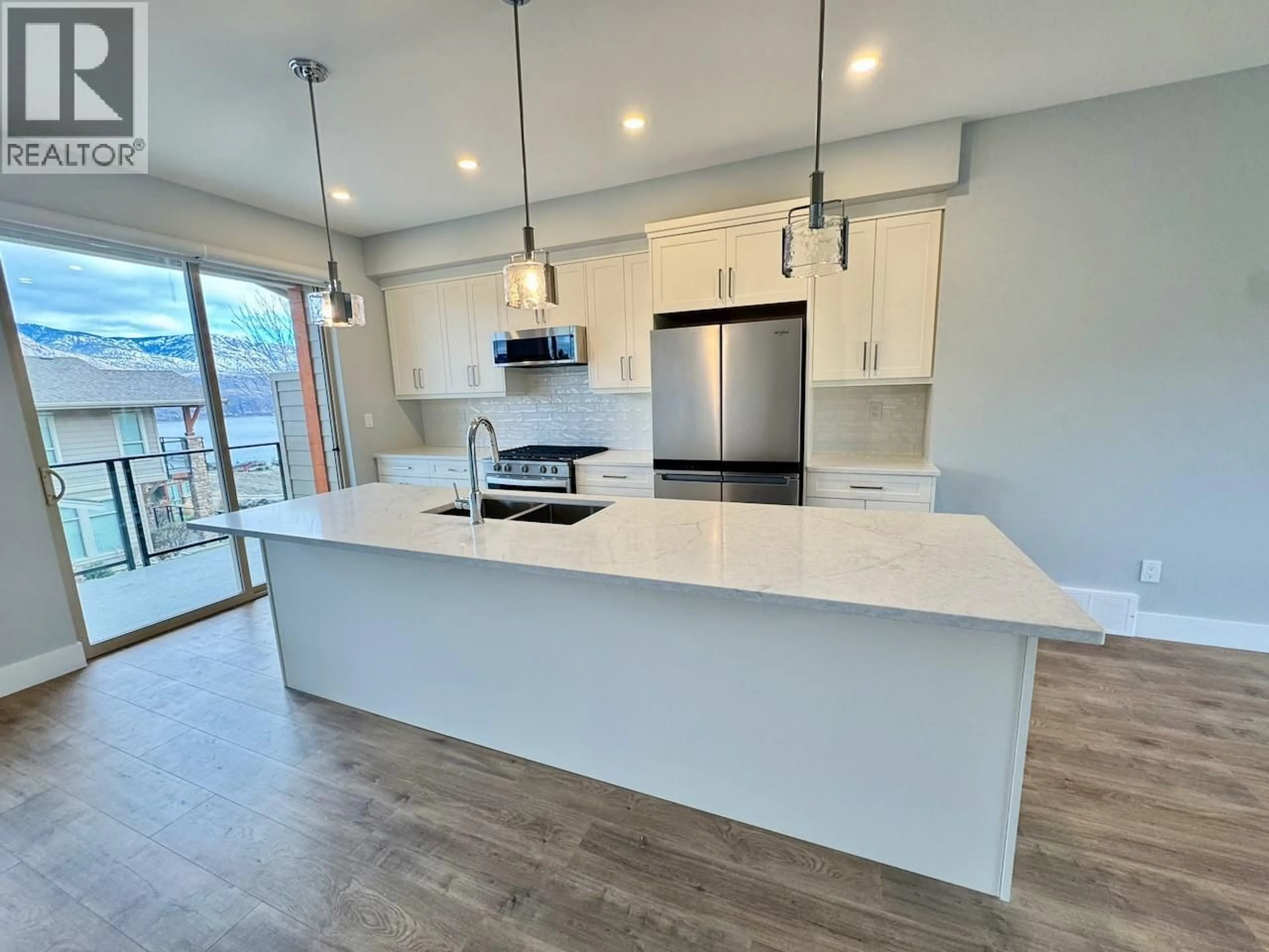 Open concept kitchen, unknown for 27 - 130 COLEBROOK ROAD, Kamloops British Columbia V1S0B3