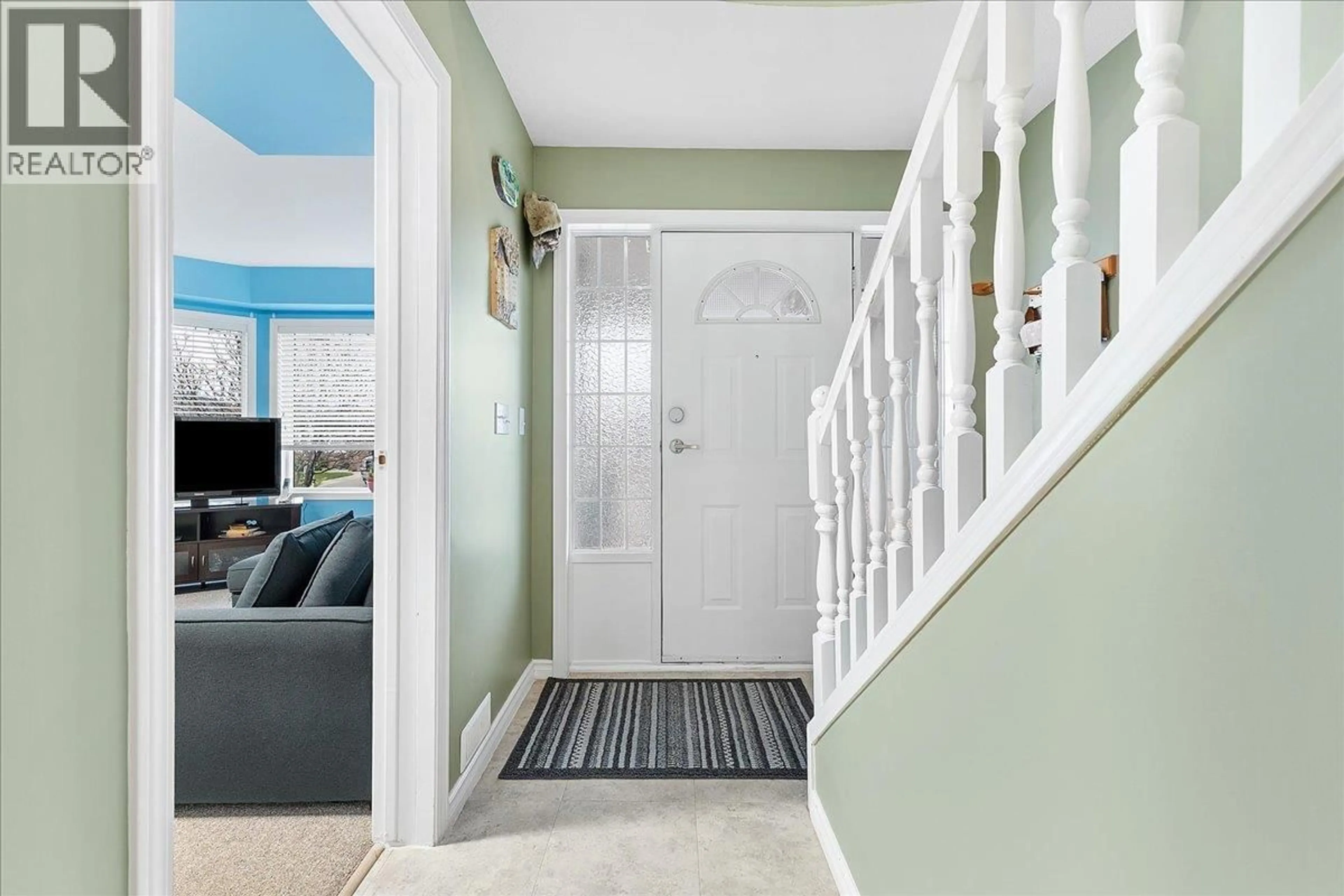 Indoor entryway for 4205 WELLINGTON DRIVE, Vernon British Columbia V1T9H7