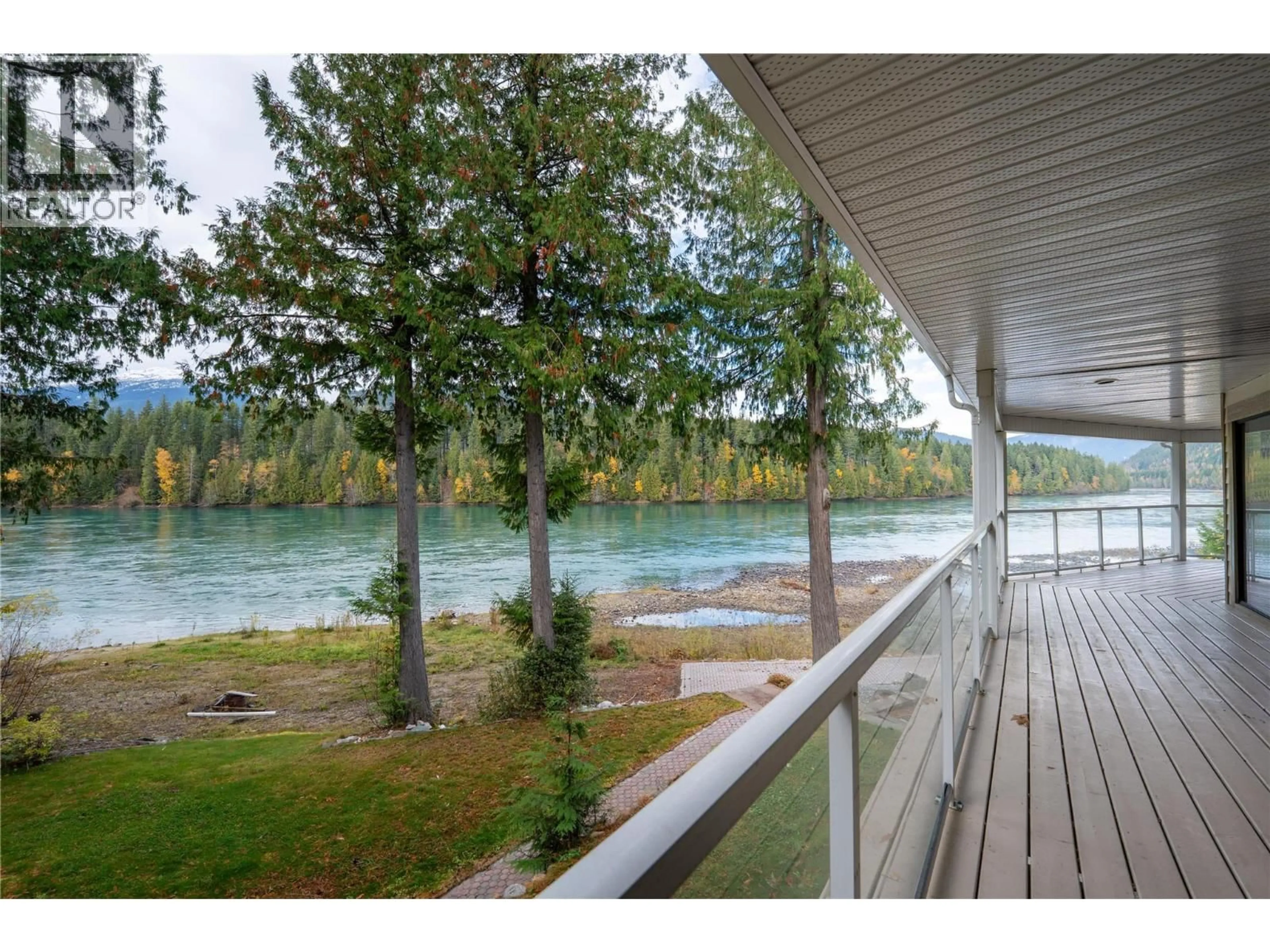Patio, water/lake/river/ocean view for 149 COLBECK ROAD, Revelstoke British Columbia V0E2S0