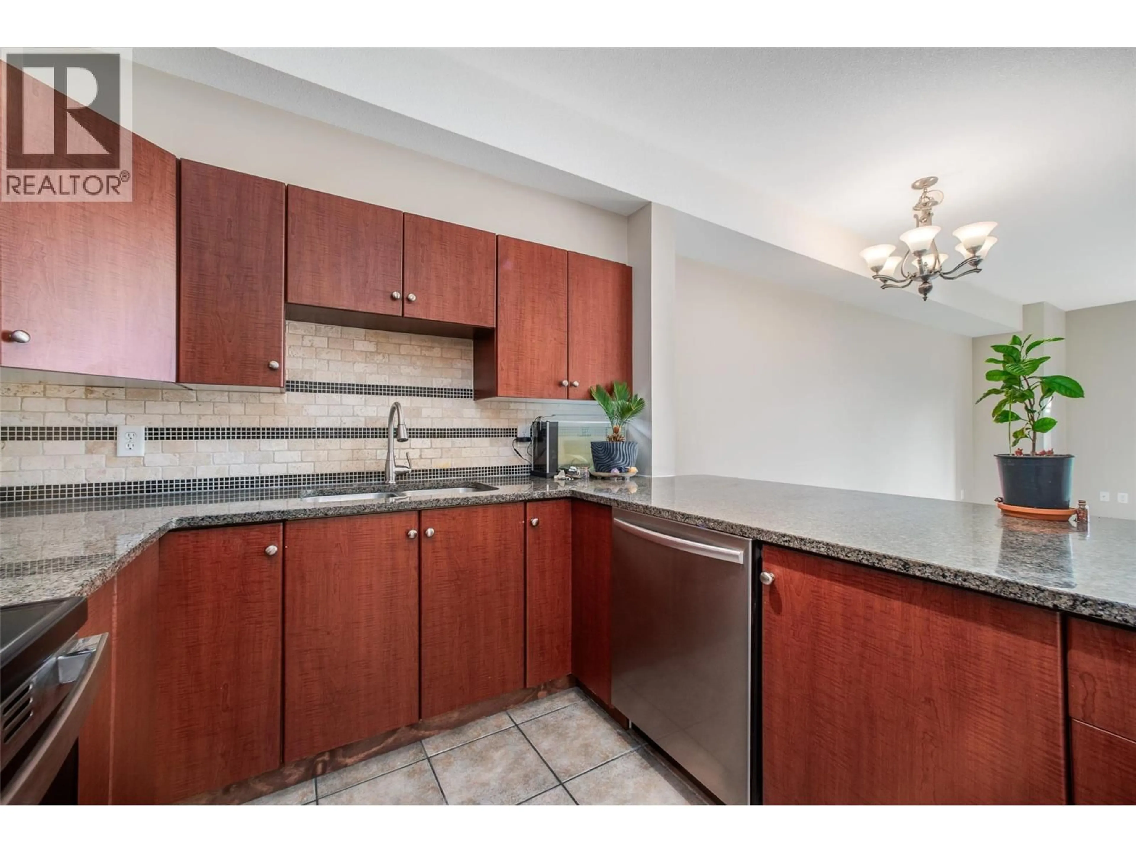 Standard kitchen, ceramic/tile floor for 1514 - 1875 COUNTRY CLUB DRIVE, Kelowna British Columbia V1V2W7