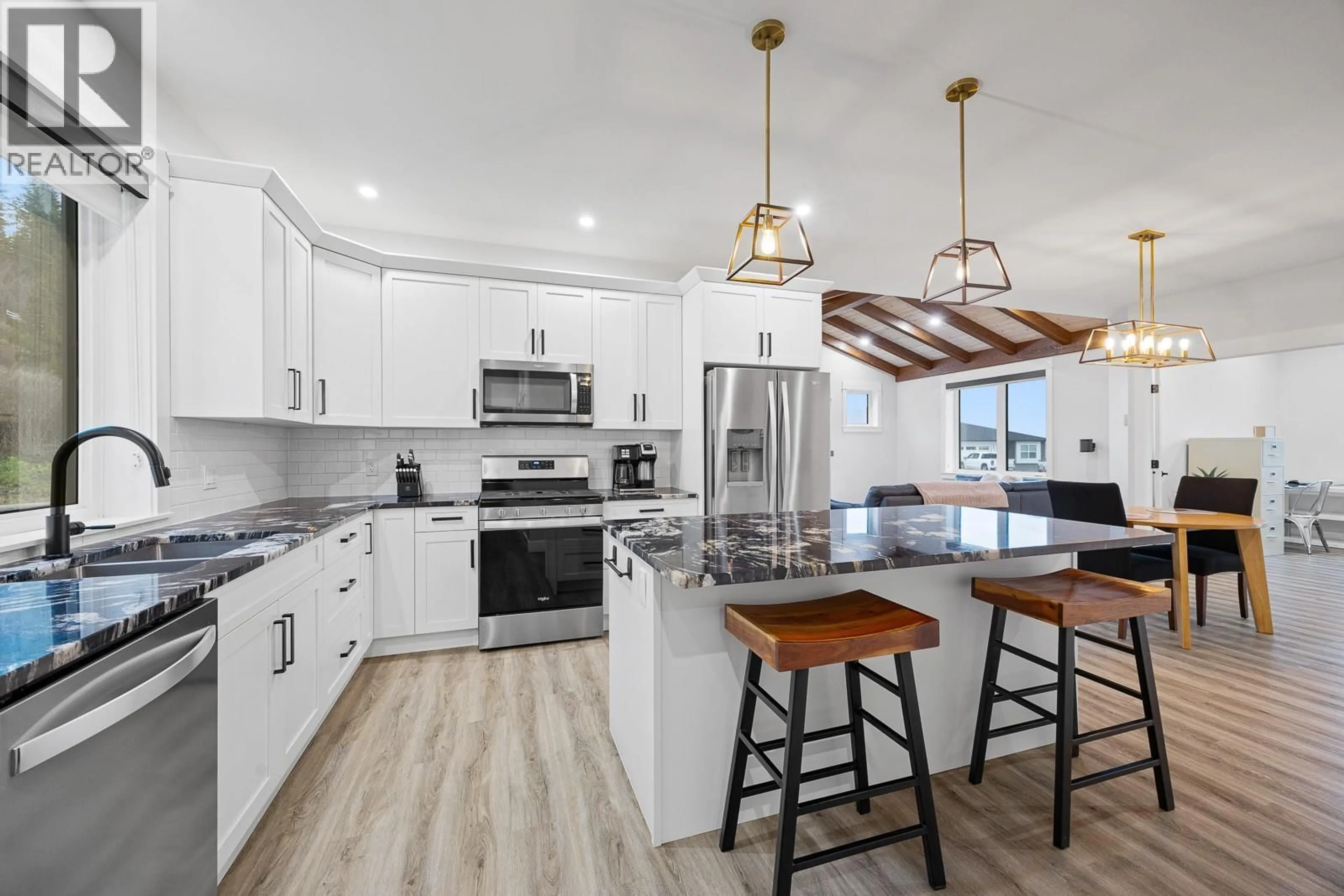 Open concept kitchen, unknown for 34 PRESTON DRIVE WEST, Enderby British Columbia V0E1V3