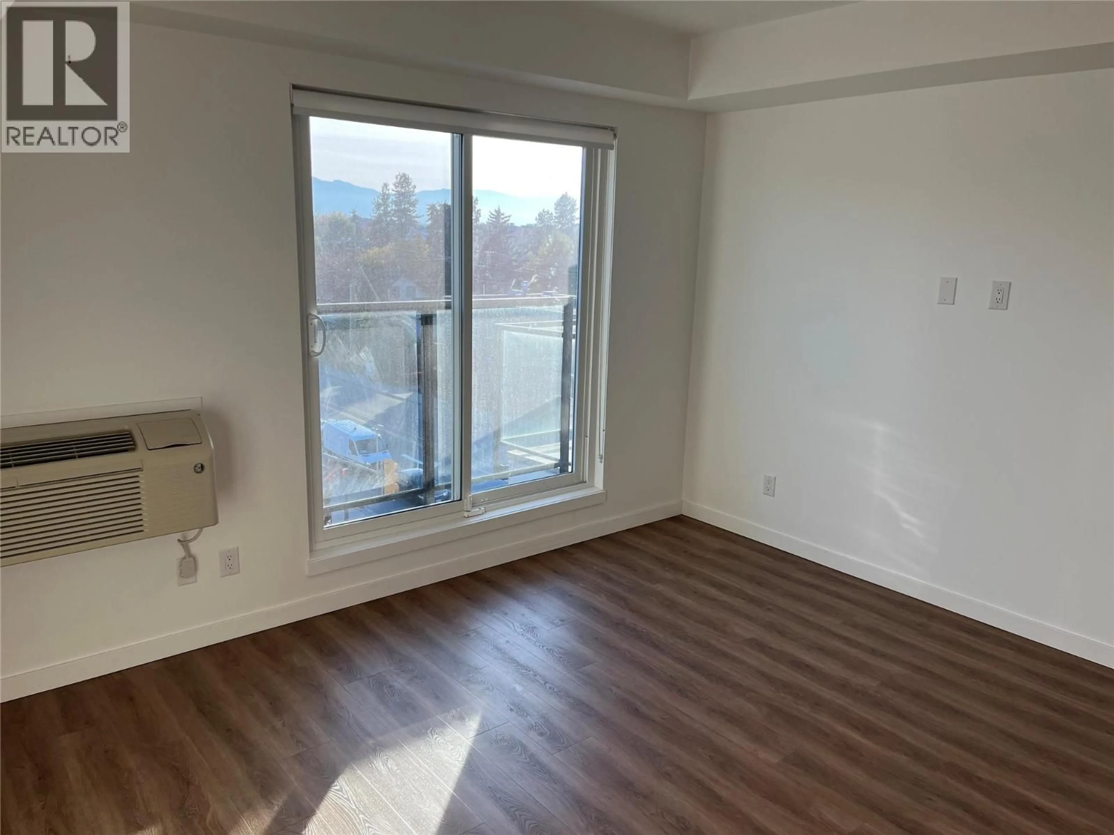 A pic of a room for 518 - 615 RUTLAND ROAD, Kelowna British Columbia V1X3B6