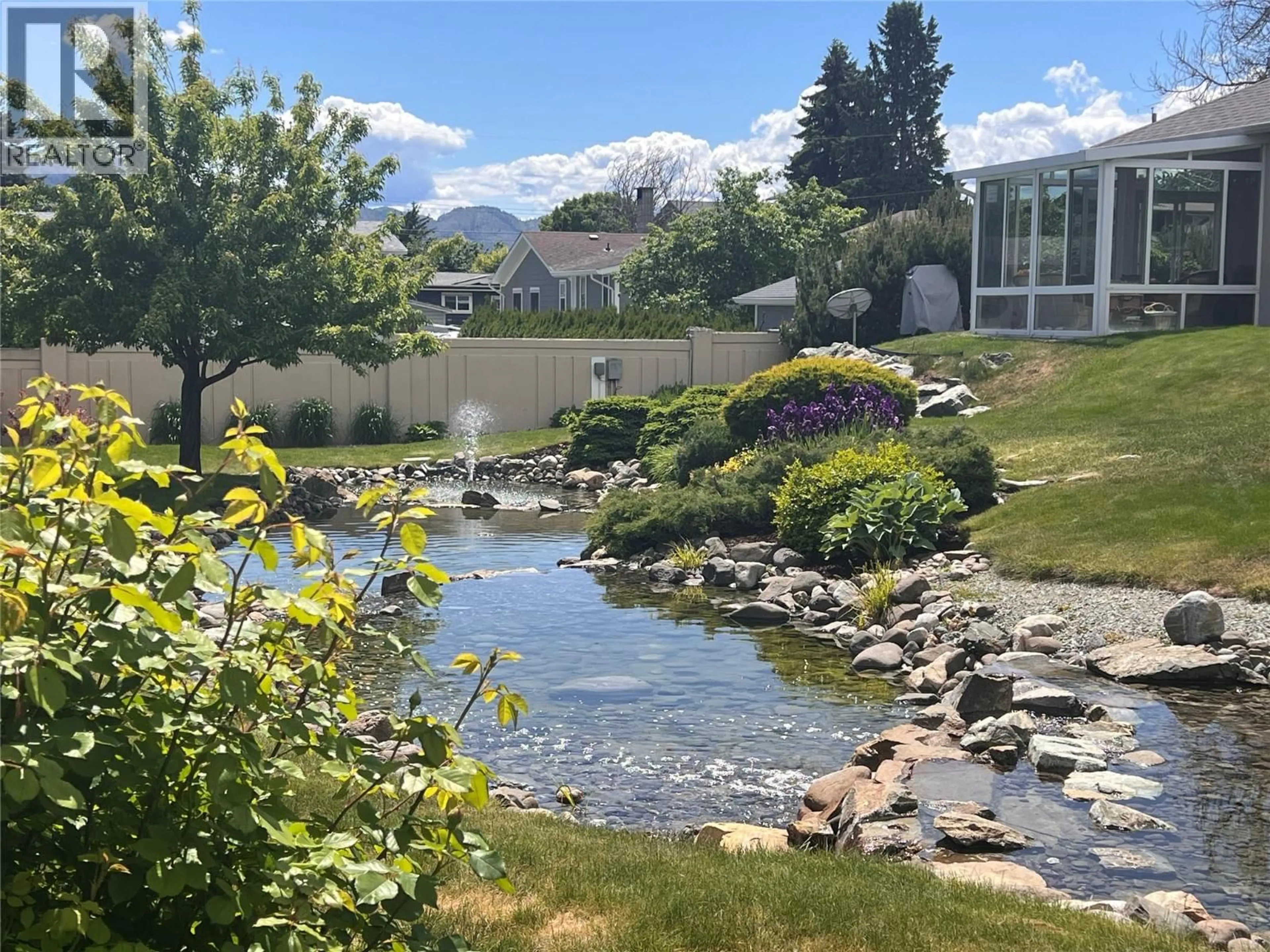 Unknown for 204 - 3360 OLD OKANAGAN HIGHWAY, West Kelowna British Columbia V4T1X9